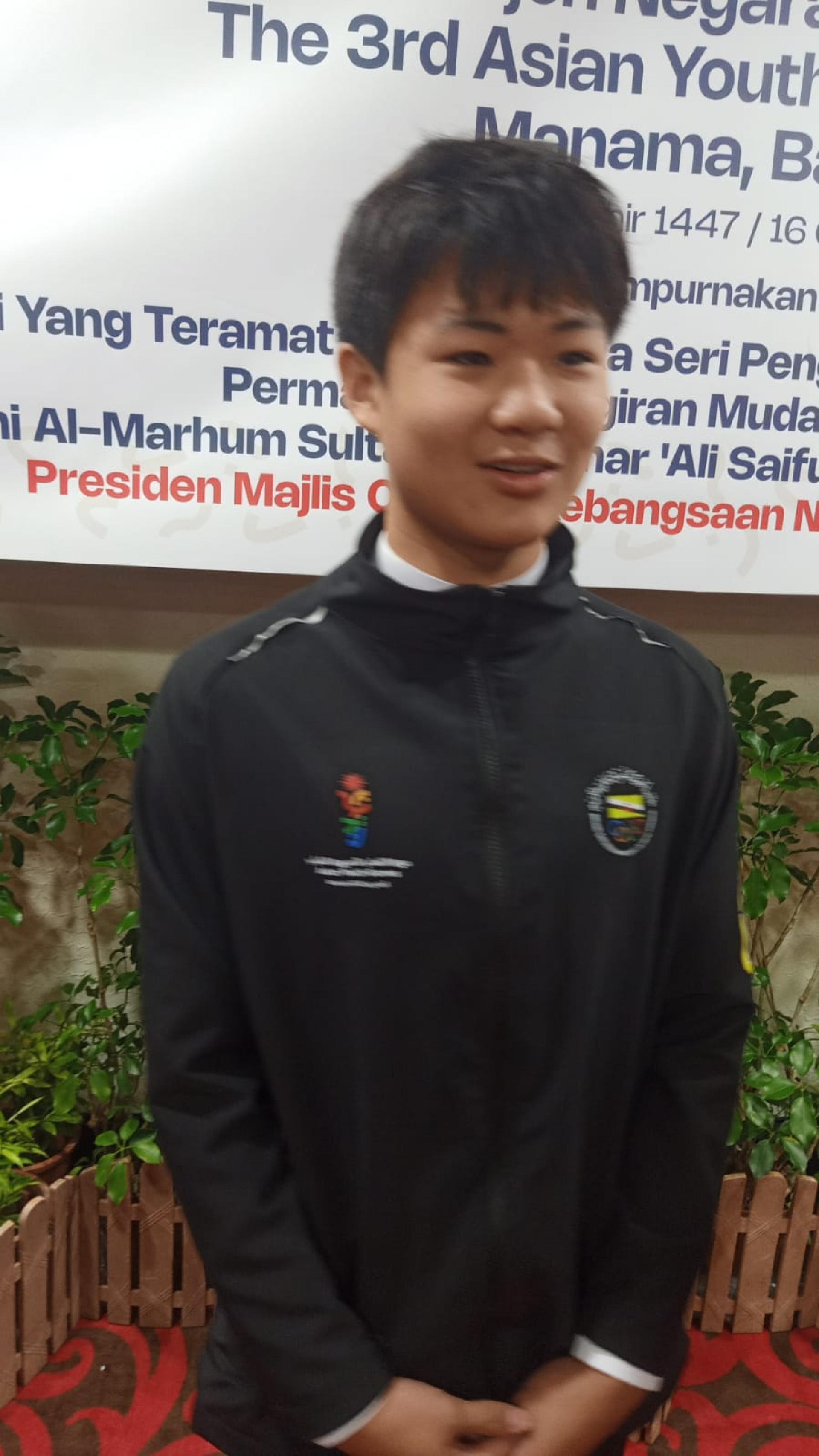 曾子政在男子50米仰泳(第二组)比赛打破了个人最佳纪录