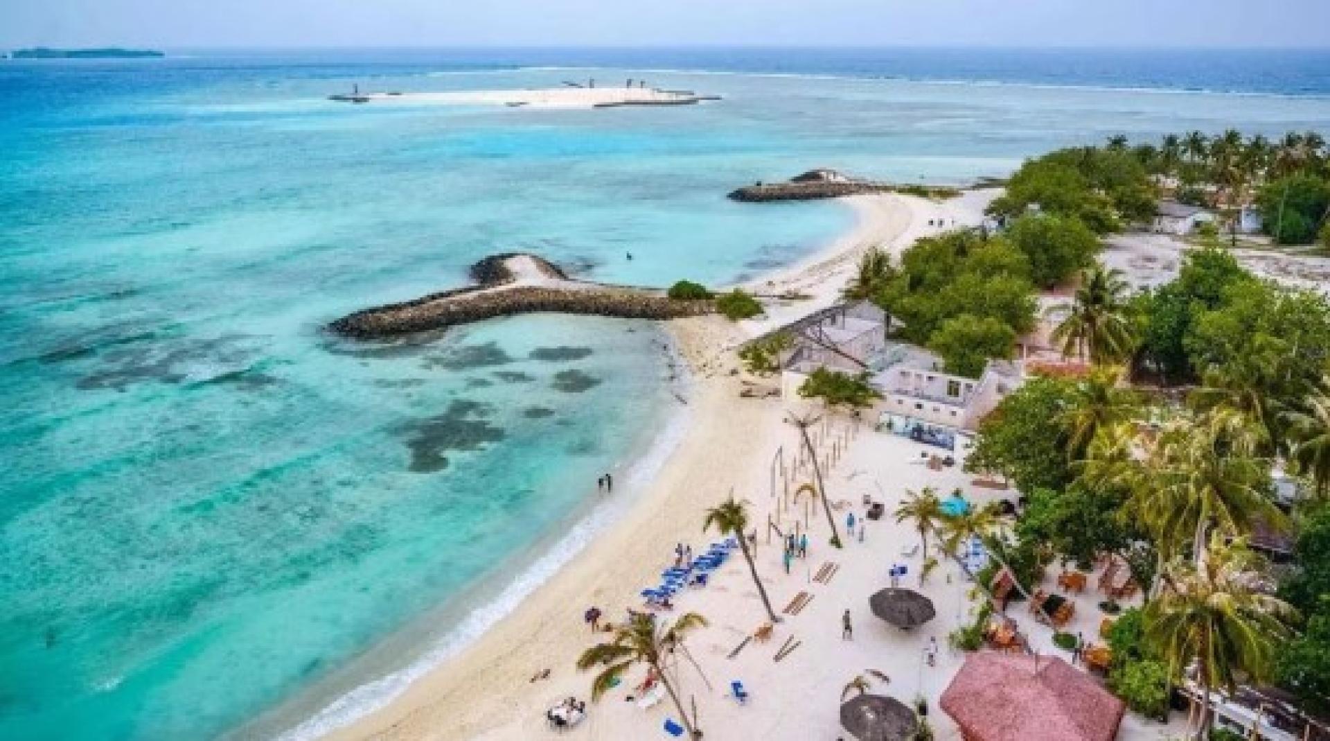 马尔代夫以旅游业闻名。