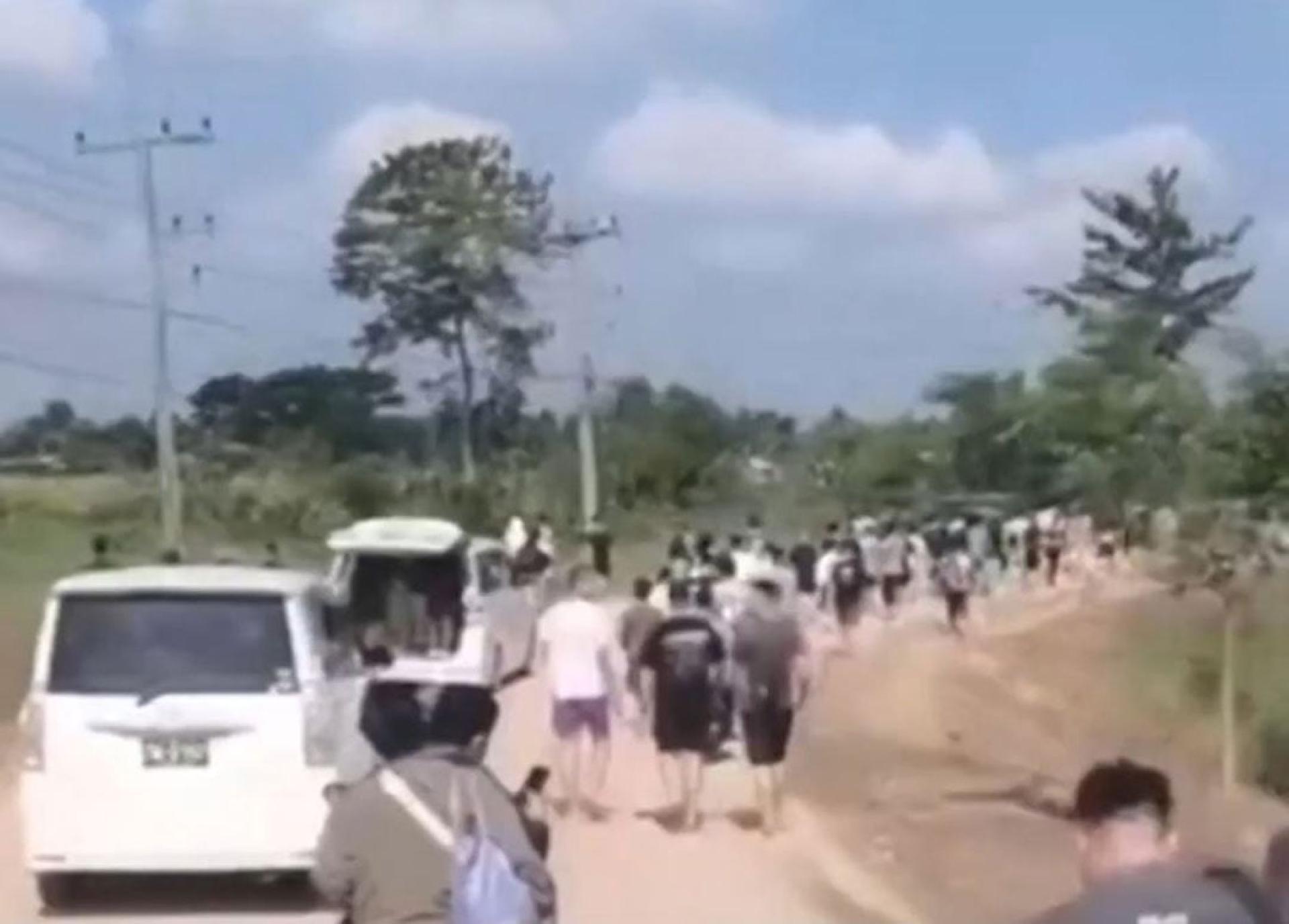 缅甸军方大力扫荡下，KK园区爆发逃亡潮，逾1500人偷渡入泰国。