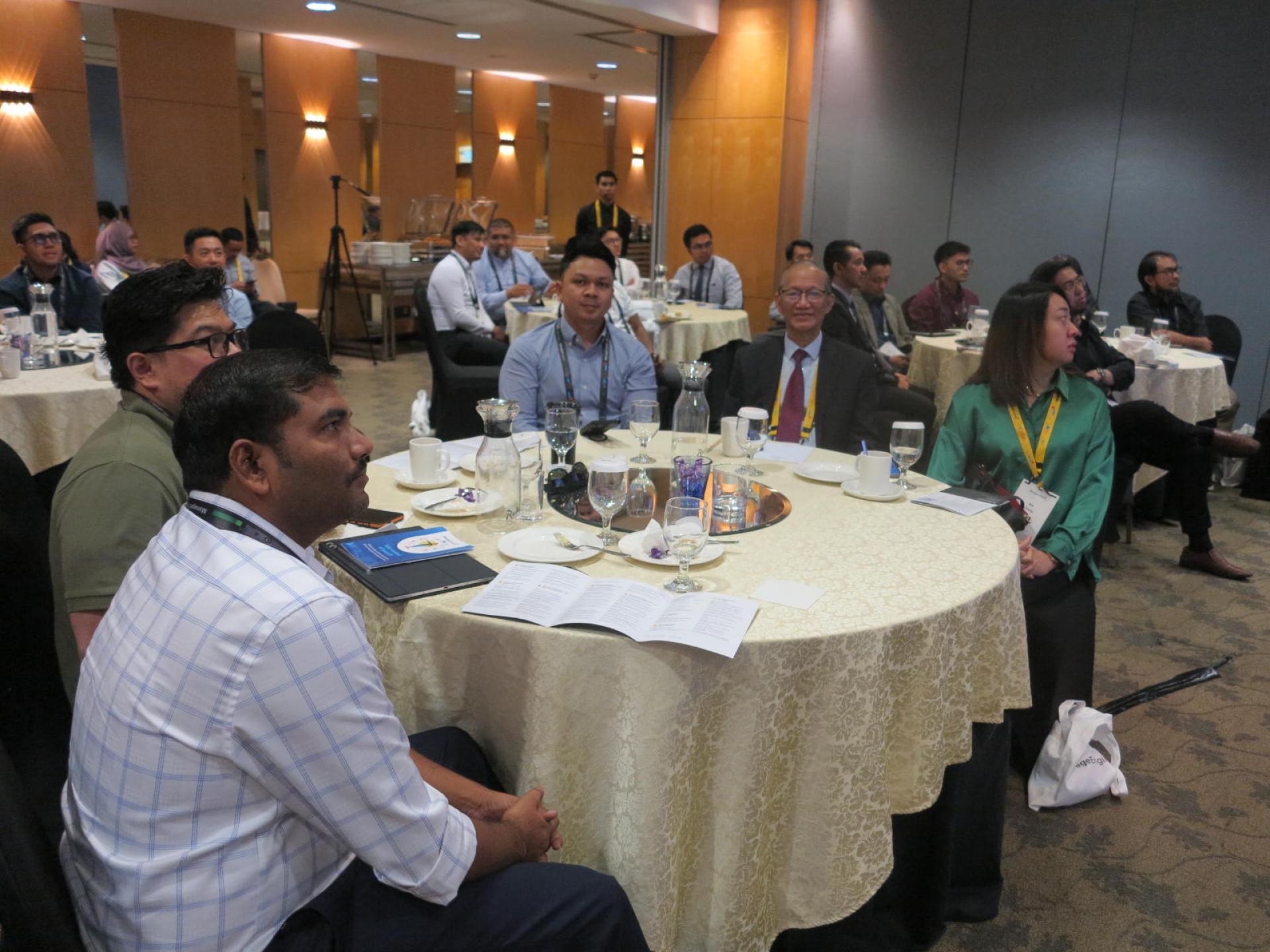 观念集团总经理包平生出席研讨会