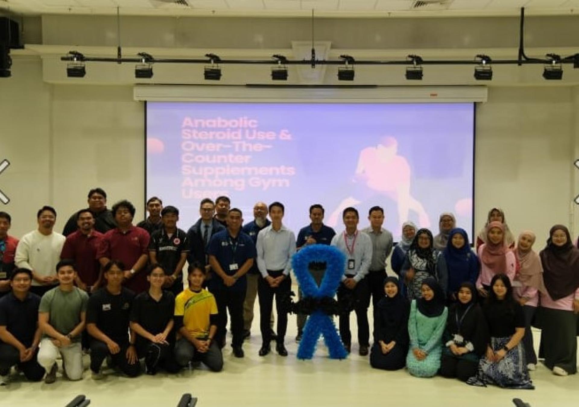 “2025年11月男性健康意识宣传活动”筹委会成员合影