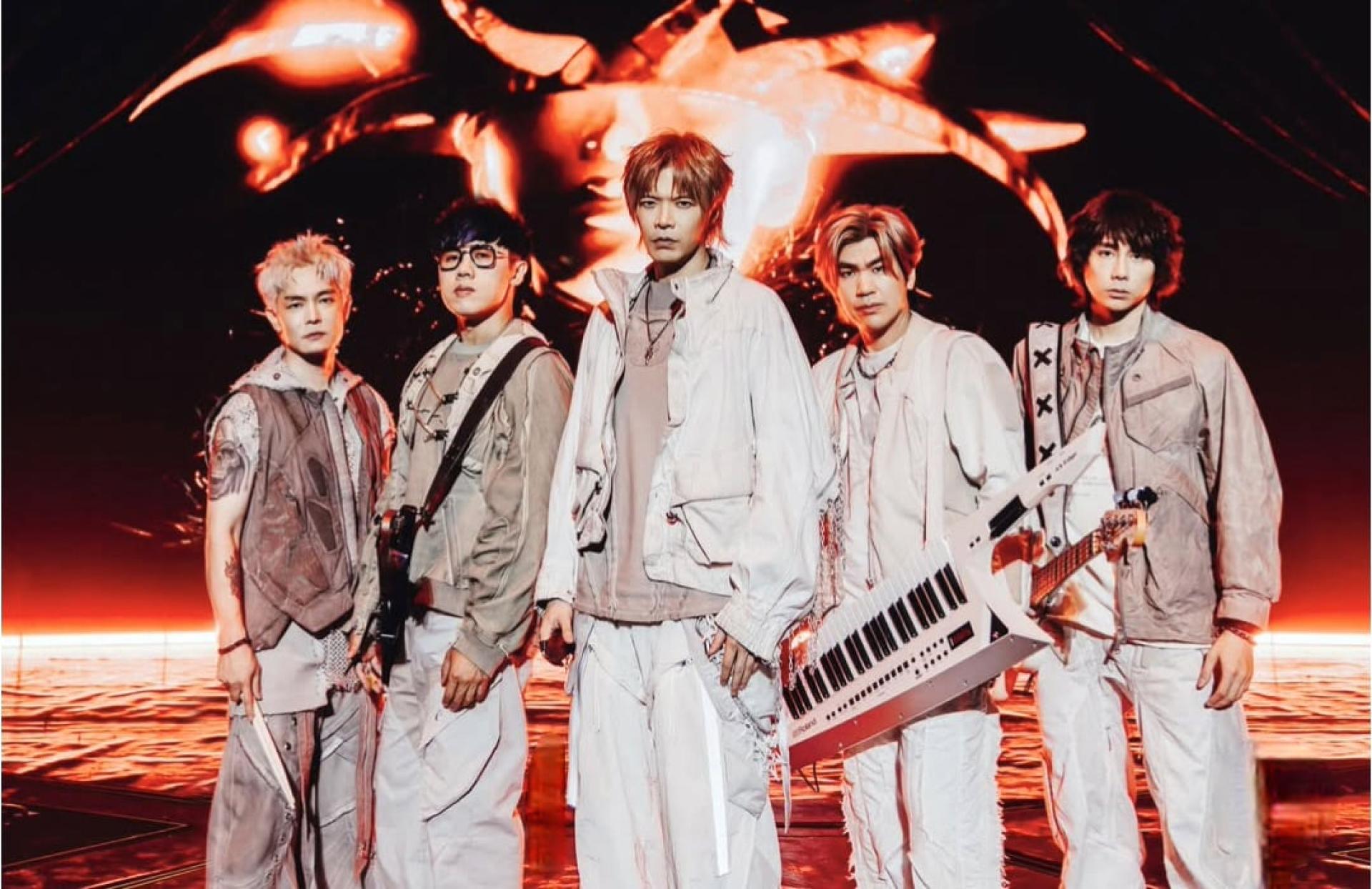 八三夭将于11月29日首度登上云顶云星剧场开唱，团员们笑称最怕“回不来”，并呼吁歌迷上山一起玩一起嗨翻全场！