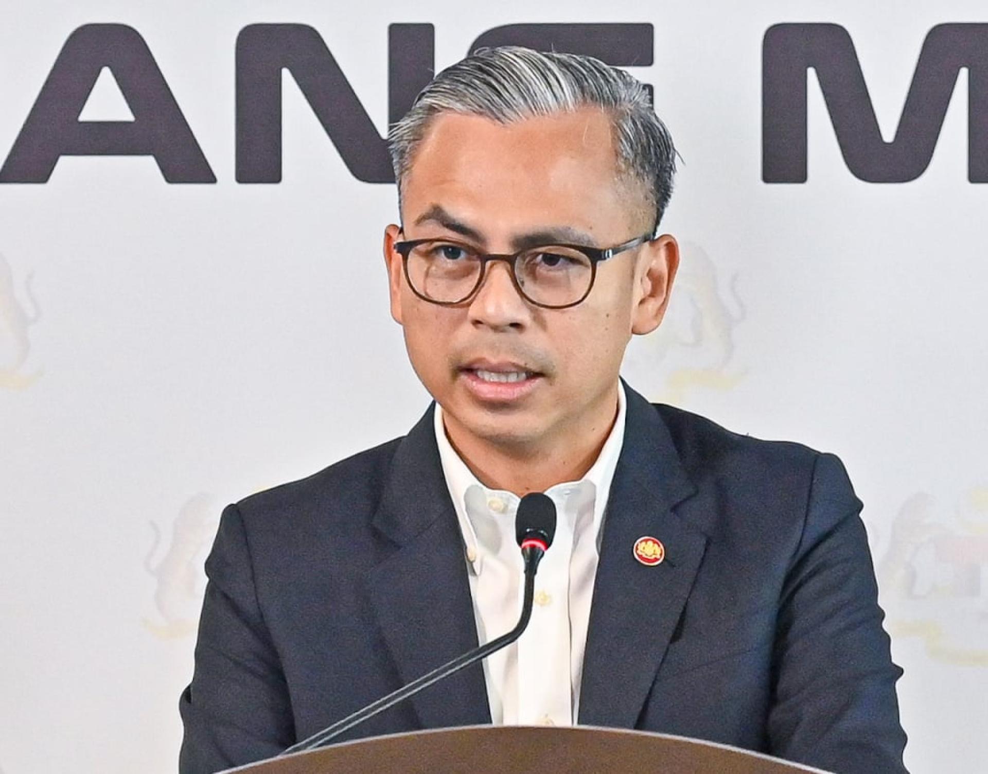 法米：获悉有人滥用社交访问证在马来西亚工作或经商。