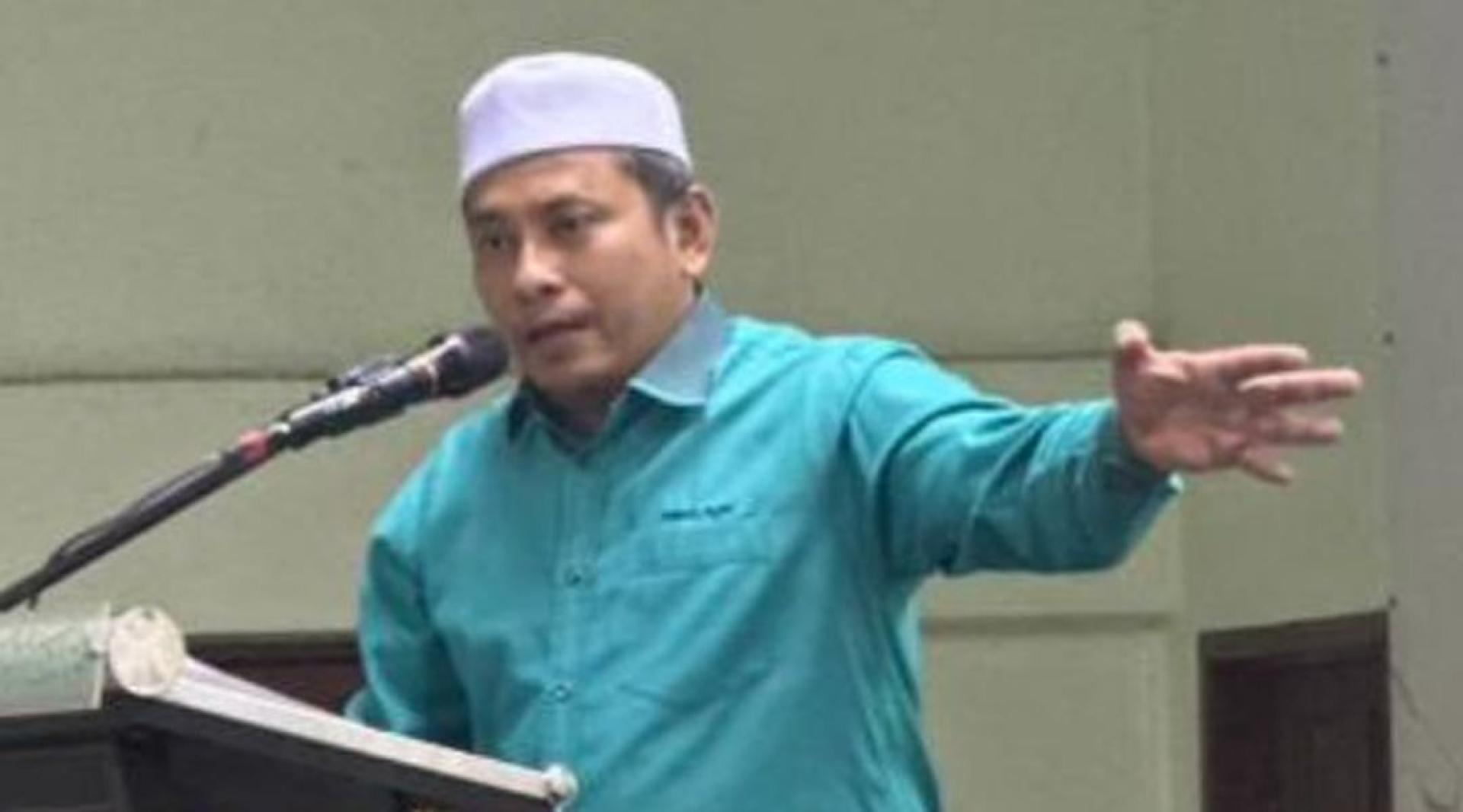 阿末法德里讽刺指，部长想要解决教育问题，却只会弄巧反拙，造成事倍功半！