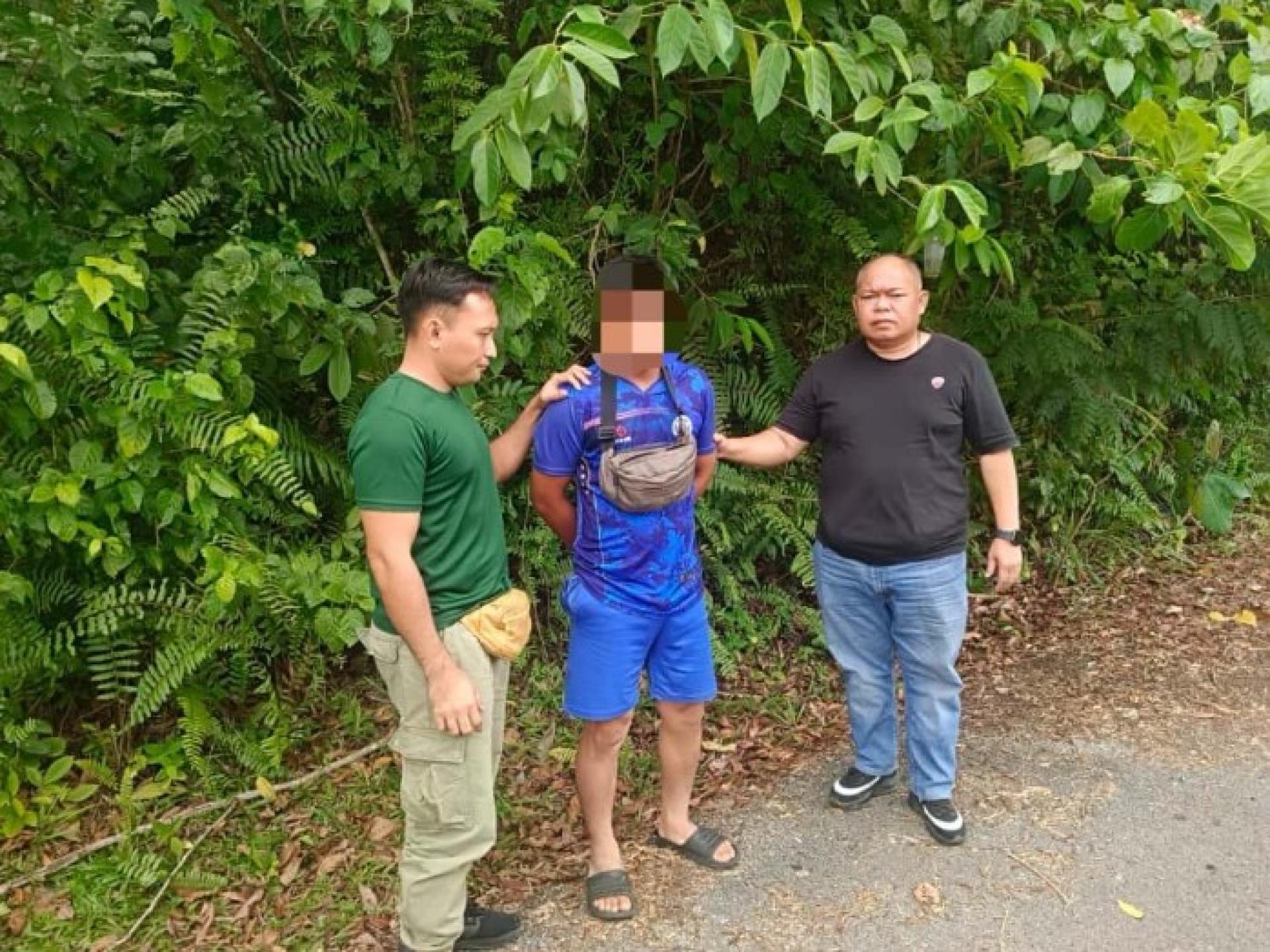 沐胶警方迅速行动，挫败持毒企图。