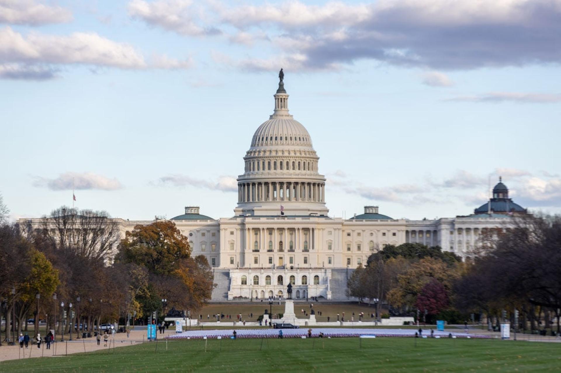 美国参众两院已通过临时拨款法案。