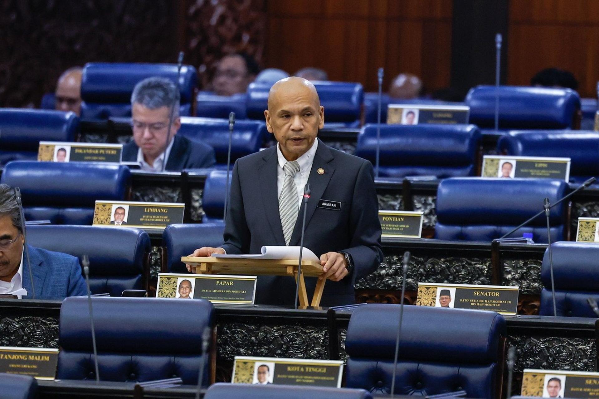 阿米占：有关商贩使用补贴液化石油气（LPG）的相关新规定，预计在12月提呈到内阁进行审核。