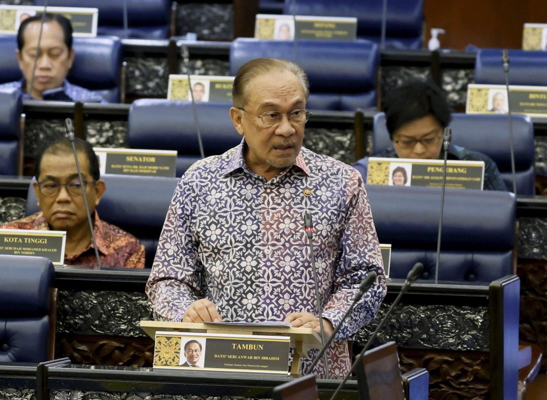 安华：必须就滥用权力及违反《联邦宪法》义务的内容上诉，否则这意味着多名首相及州首长，都违反《宪法》义务。