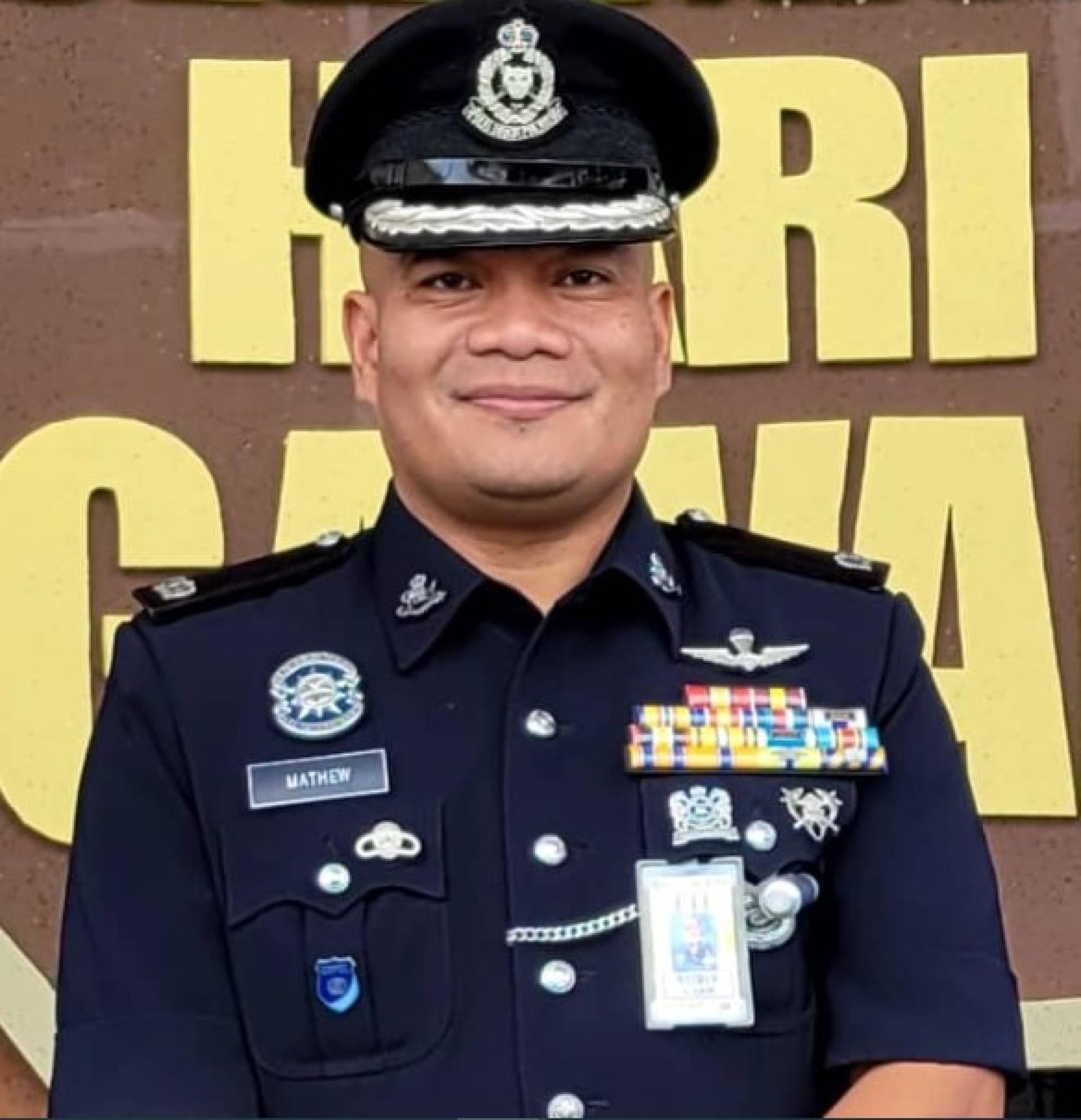 砂拉卓警区主任马修曼吉警监。