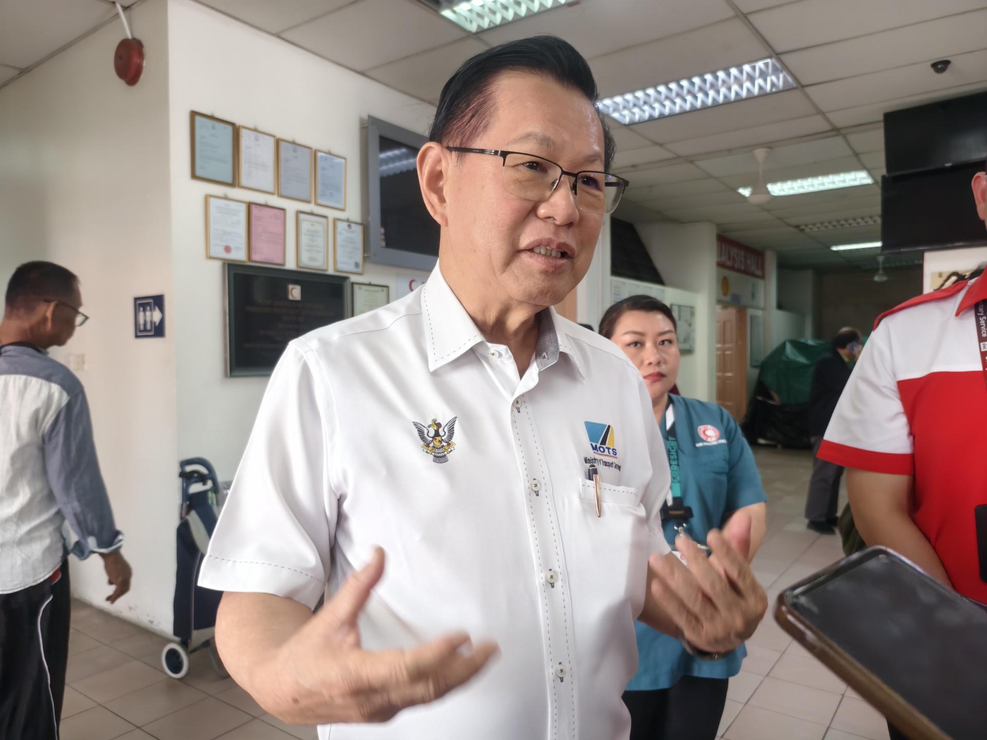 砂交通部长拿督斯里李景胜指出，洗肾中心全面翻新刻不容缓，促年轻一代及早关注糖尿病与肾病防治。