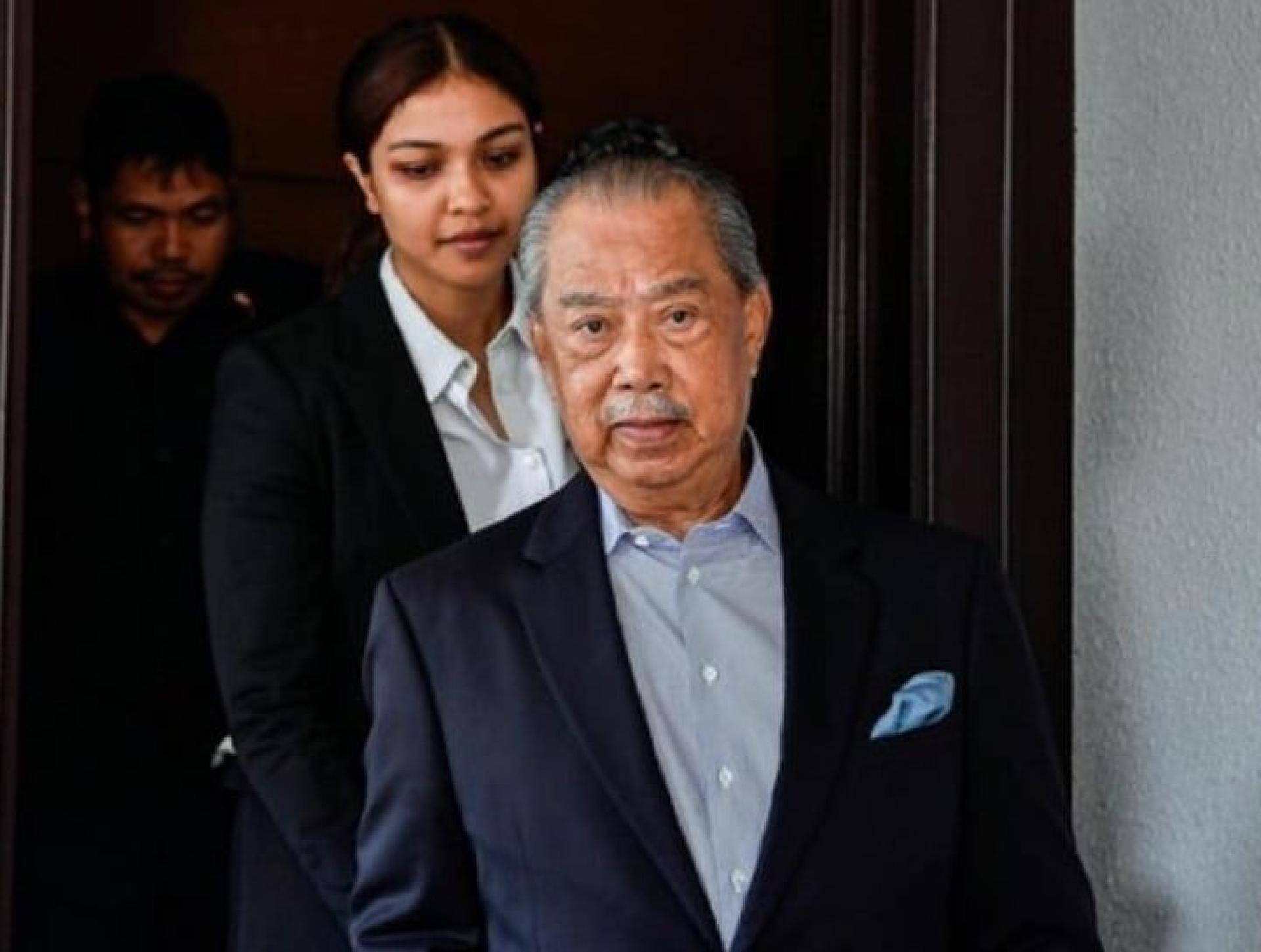 慕尤丁暂时取回护照获批，但迪拜行受限 · 慕尤丁仅允赴英复查胰腺癌。