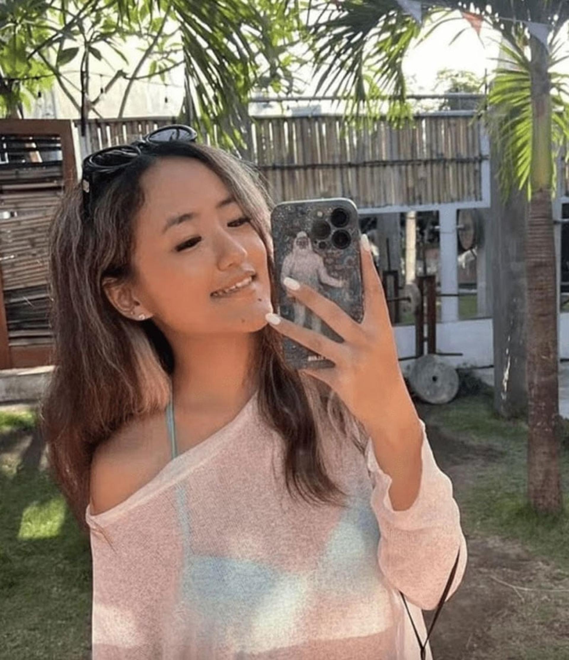 女死者为24岁中国游客德琴左戈。