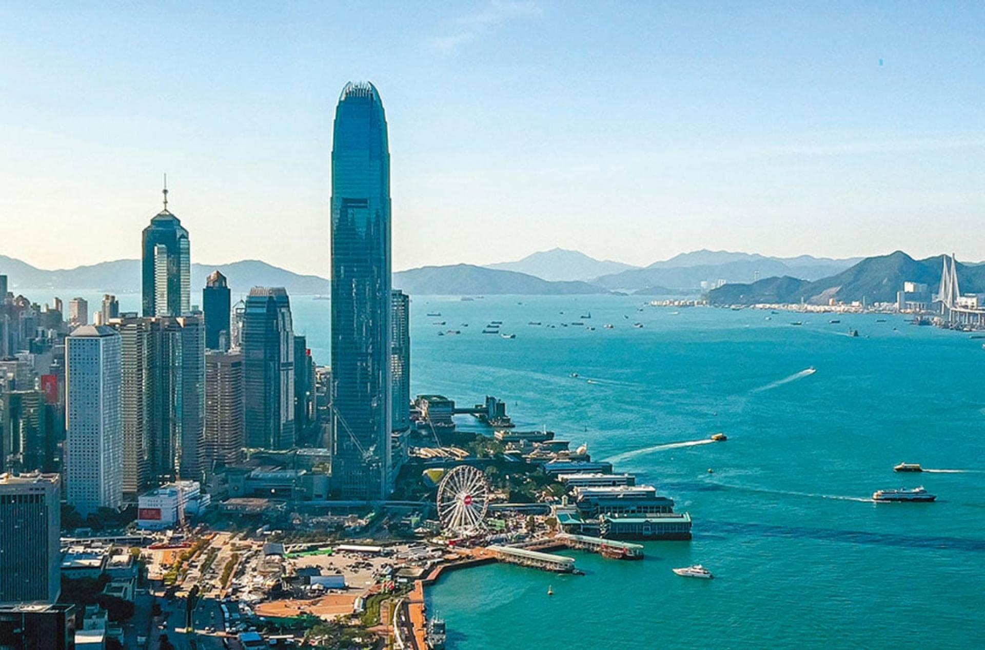 香港和深圳政府目标在2027年底前，落地超过20个深港跨境数据验证平台金融领域应用场景。