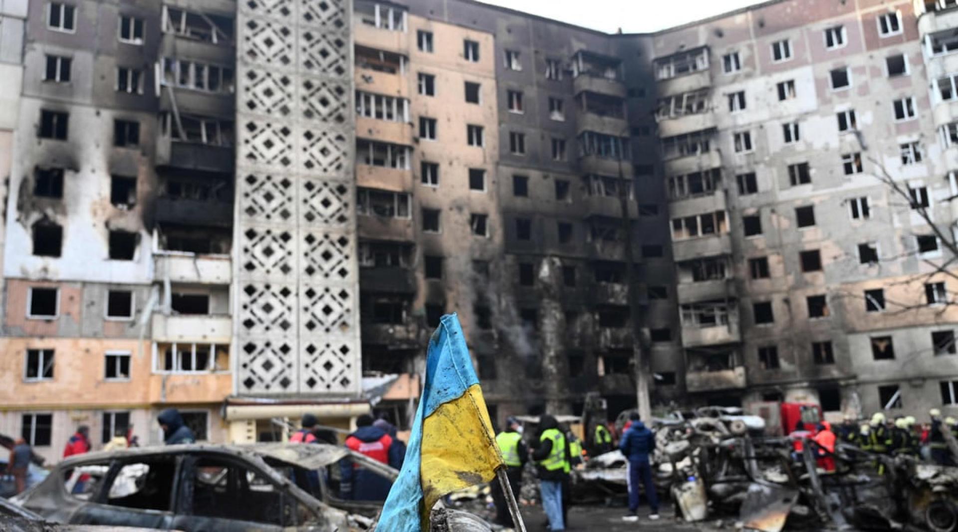 美国对乌克兰和平提出28点新计划，英法德则反提案。