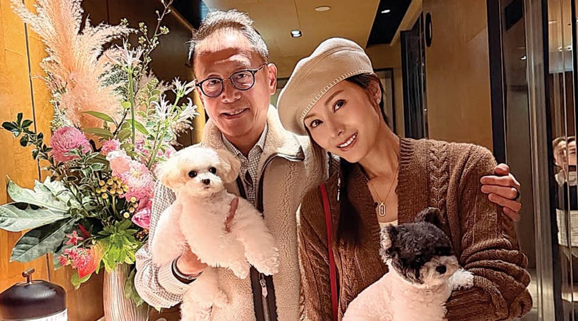 李嘉欣与许晋亨结婚17年恩爱如昔。