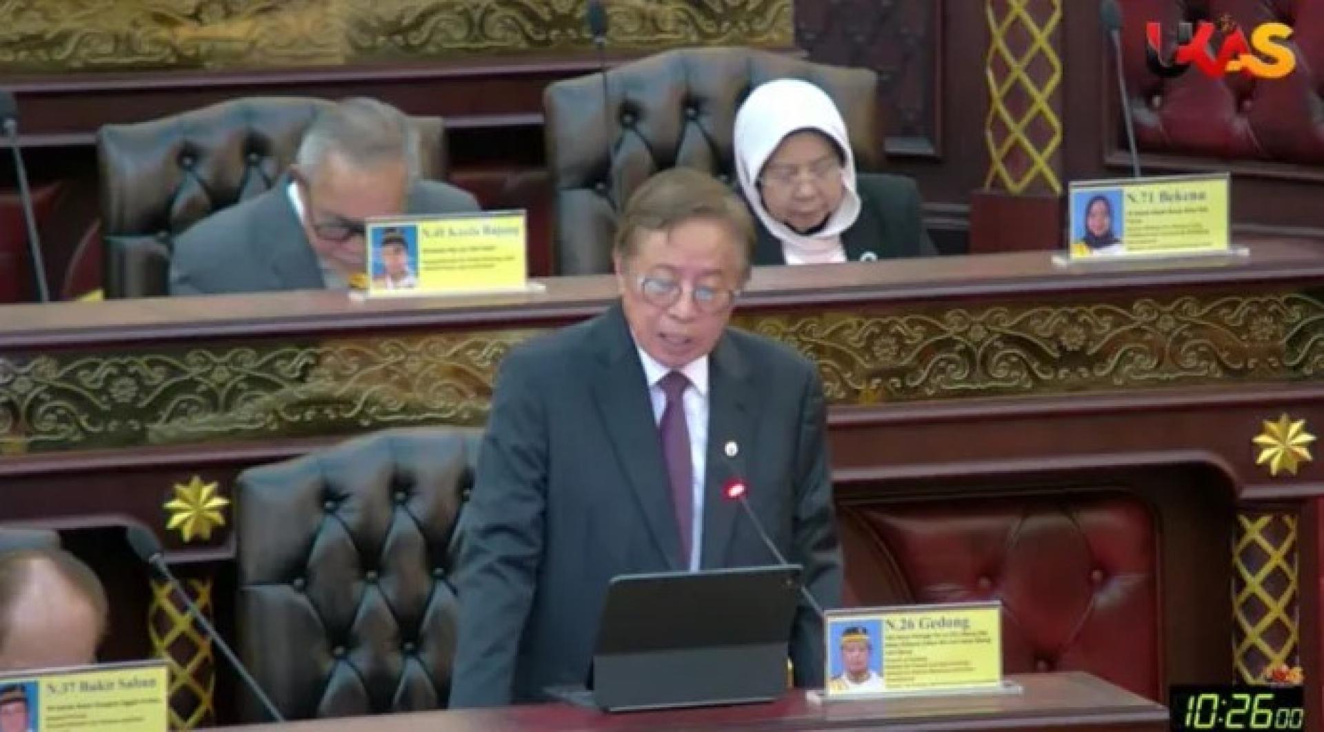 阿邦佐哈里在发表砂拉越2026年度预算演讲。