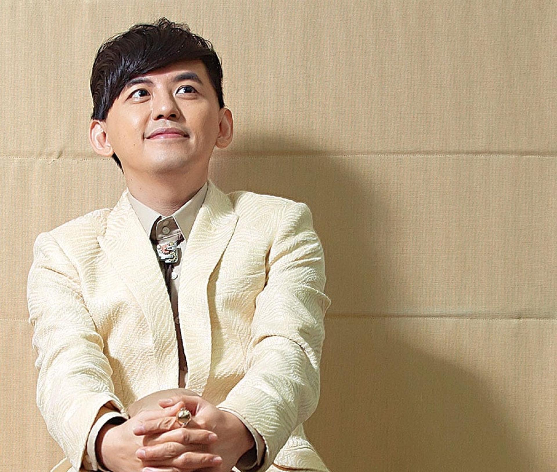 黄子佼付费下载大量儿少性影像，二审25日宣判。