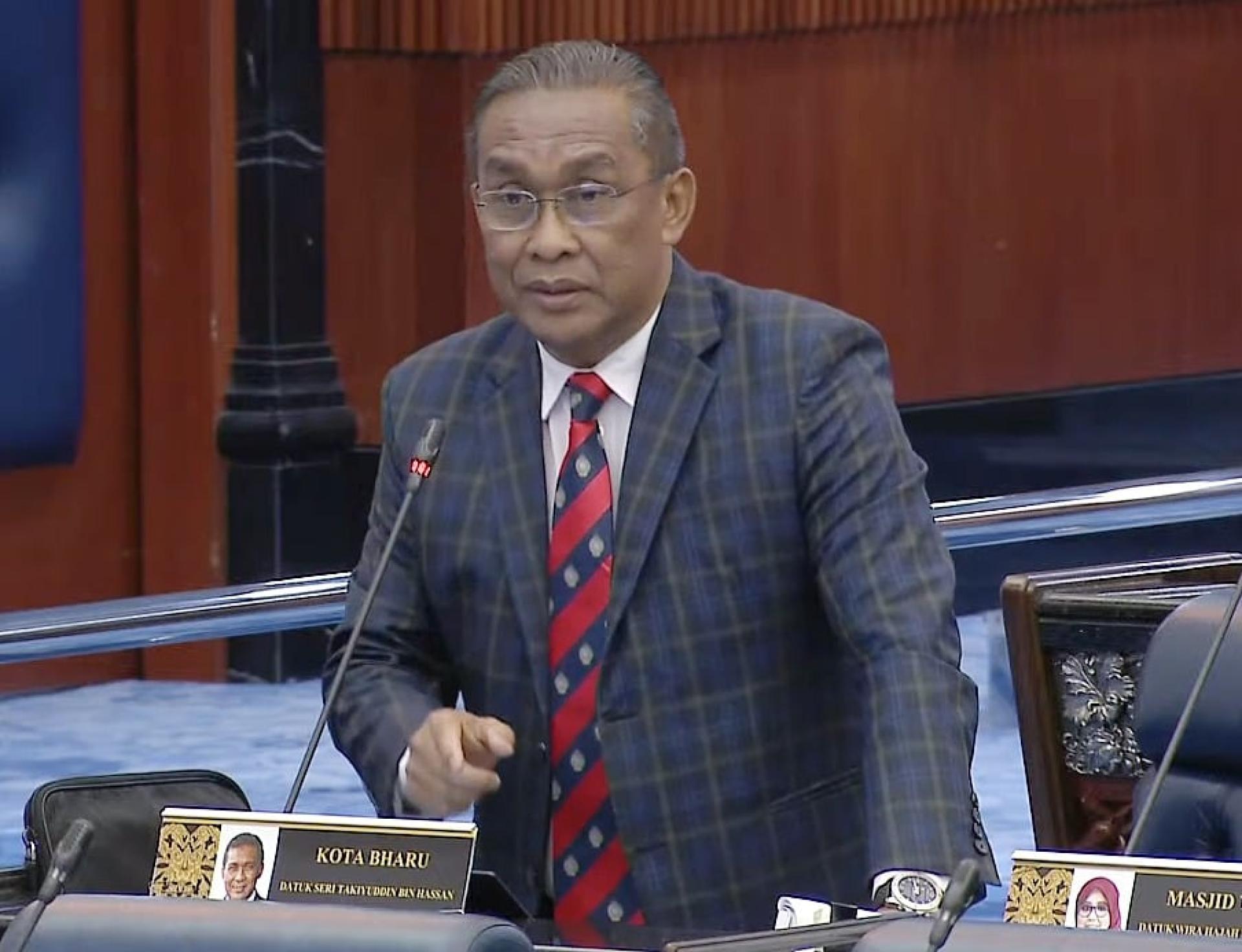 达基尤丁再次挑起国会提问安排，对在野党不公的课题。