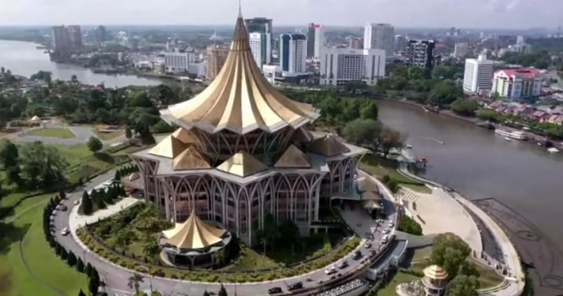 砂拉越州议会大厦航拍图（档案照片）。