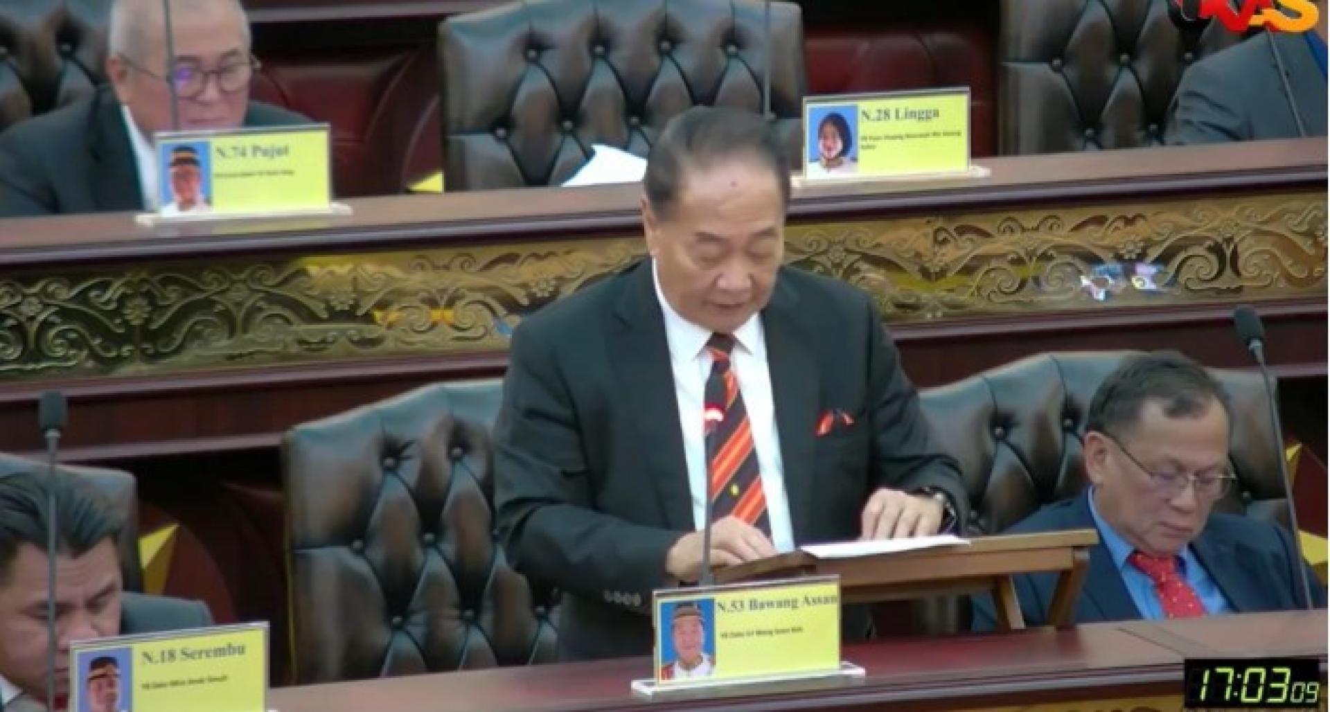 黄顺舸昨日在砂拉越州议会会议上，就《2025年可持续资源与废物管理法案》展开辩论。