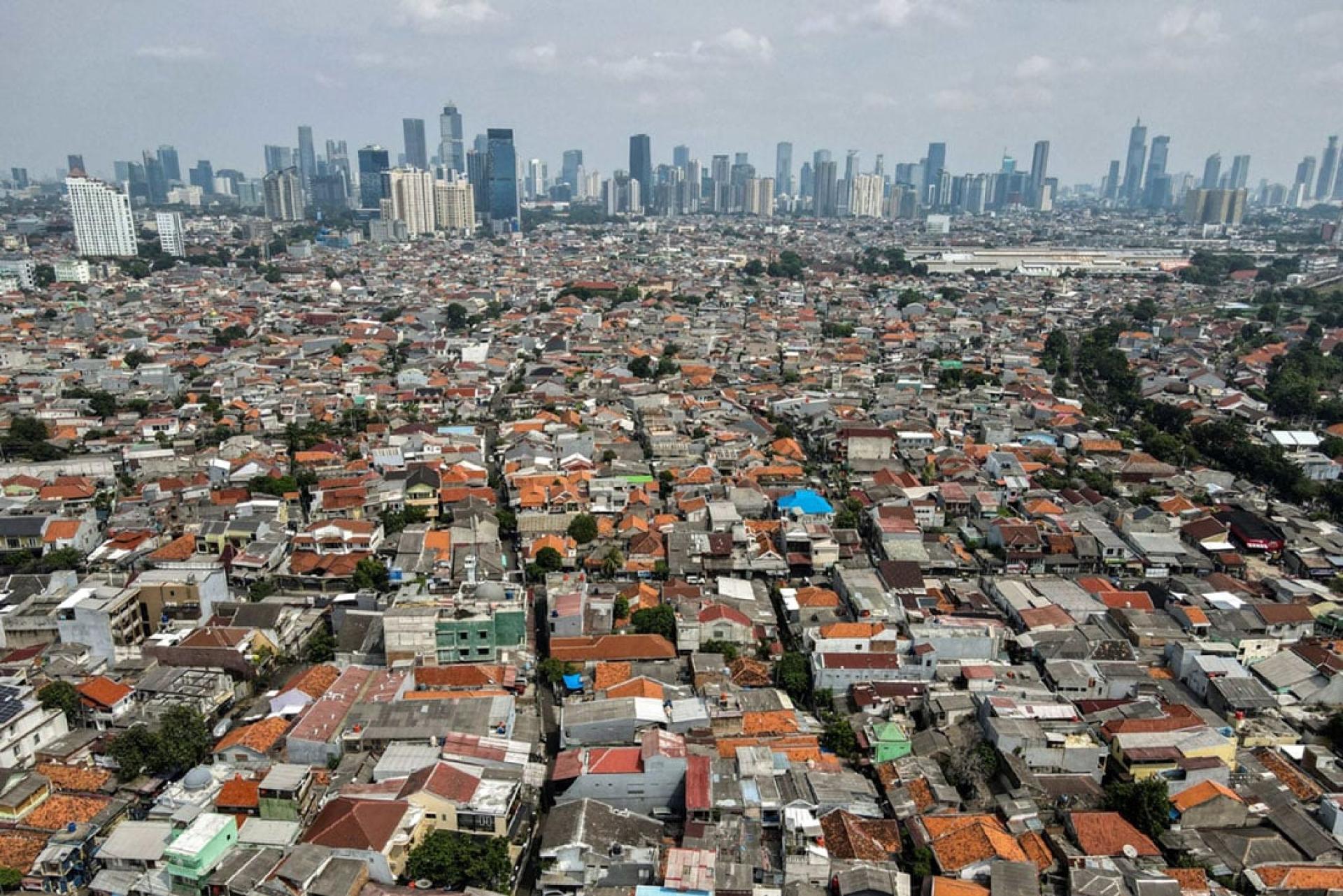 印尼雅加达（图）的人口已超越日本东京、孟加拉达卡。