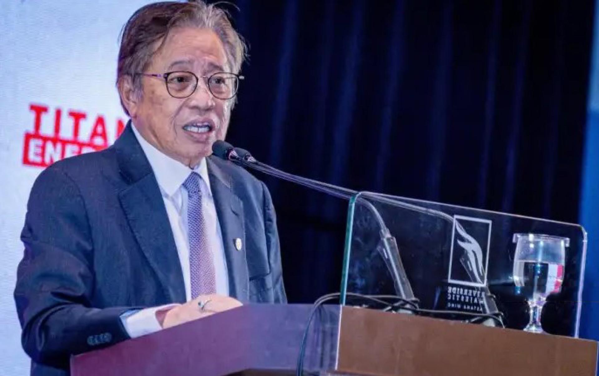 2025年11月26日，阿邦佐哈里在“2025年山田国际可再生能源投资论坛”上发表演说。