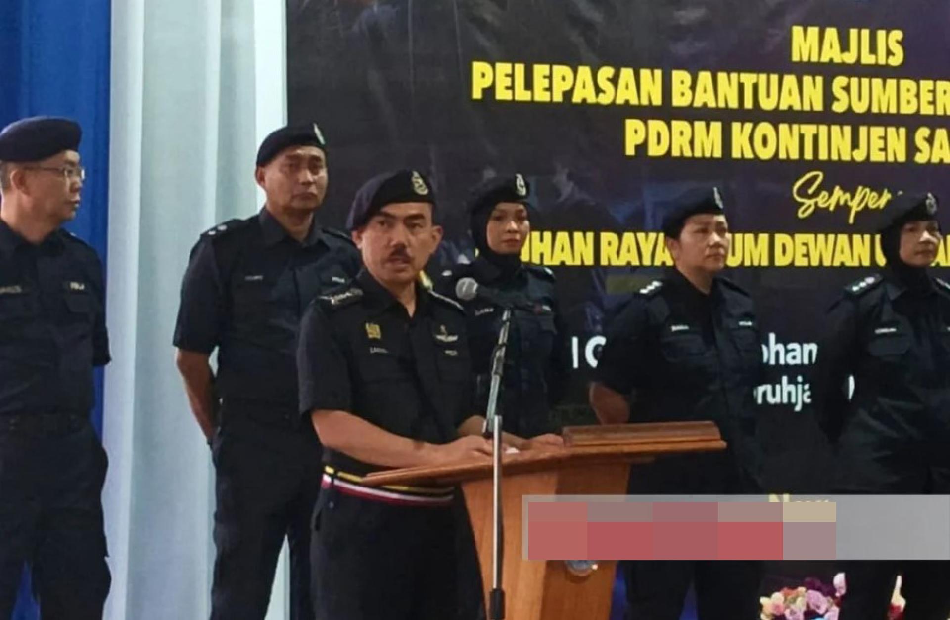 再纳在砂拉越警队支援沙巴州选举人力资源出征仪式上发表讲话。