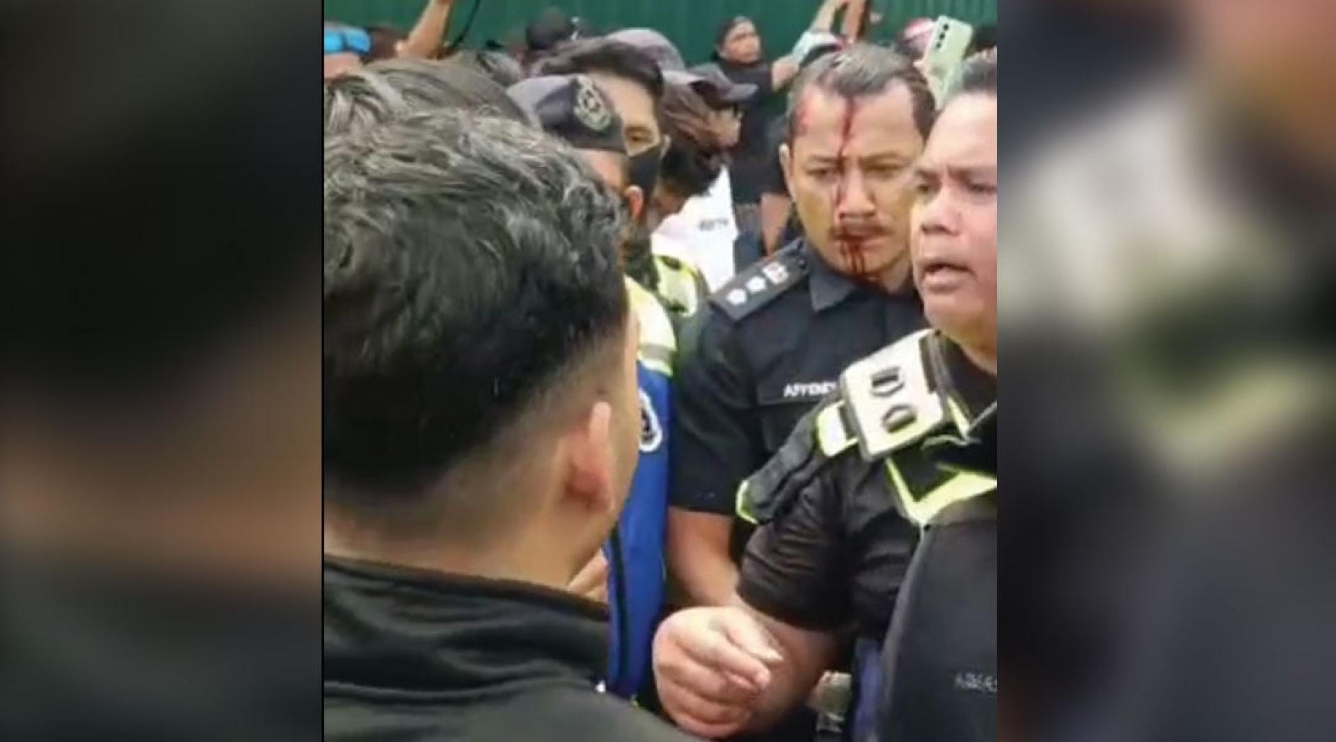 金马警区主任苏里兹米阿芬迪助理总监在双溪峇鲁村的搬迁行动中，头部被砸致头破血流的事件已过去一个多月，警方目前已经逮捕8名嫌疑人协助调查。