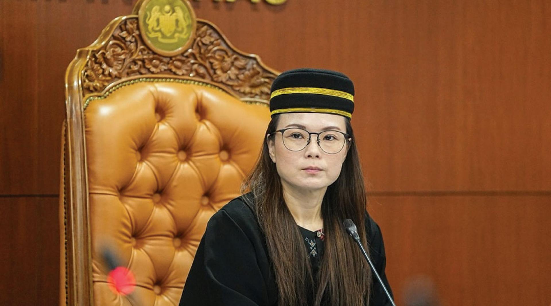 刘强燕：羞辱已婚或怀孕女性的行为涉性别歧视，且违反了教师专业操守。