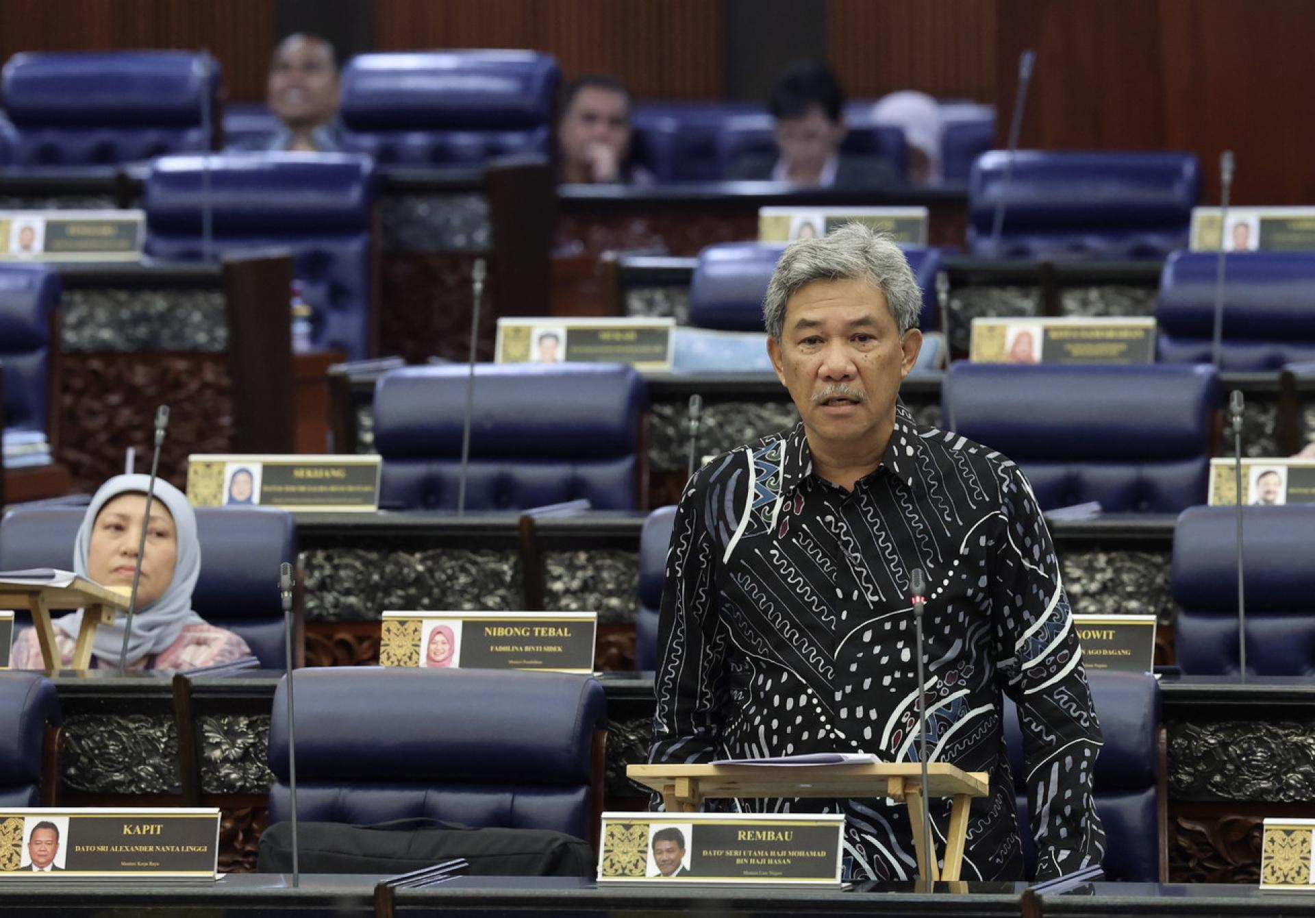 末哈山促反对党勿随波逐流，炒作马泰关系课题。