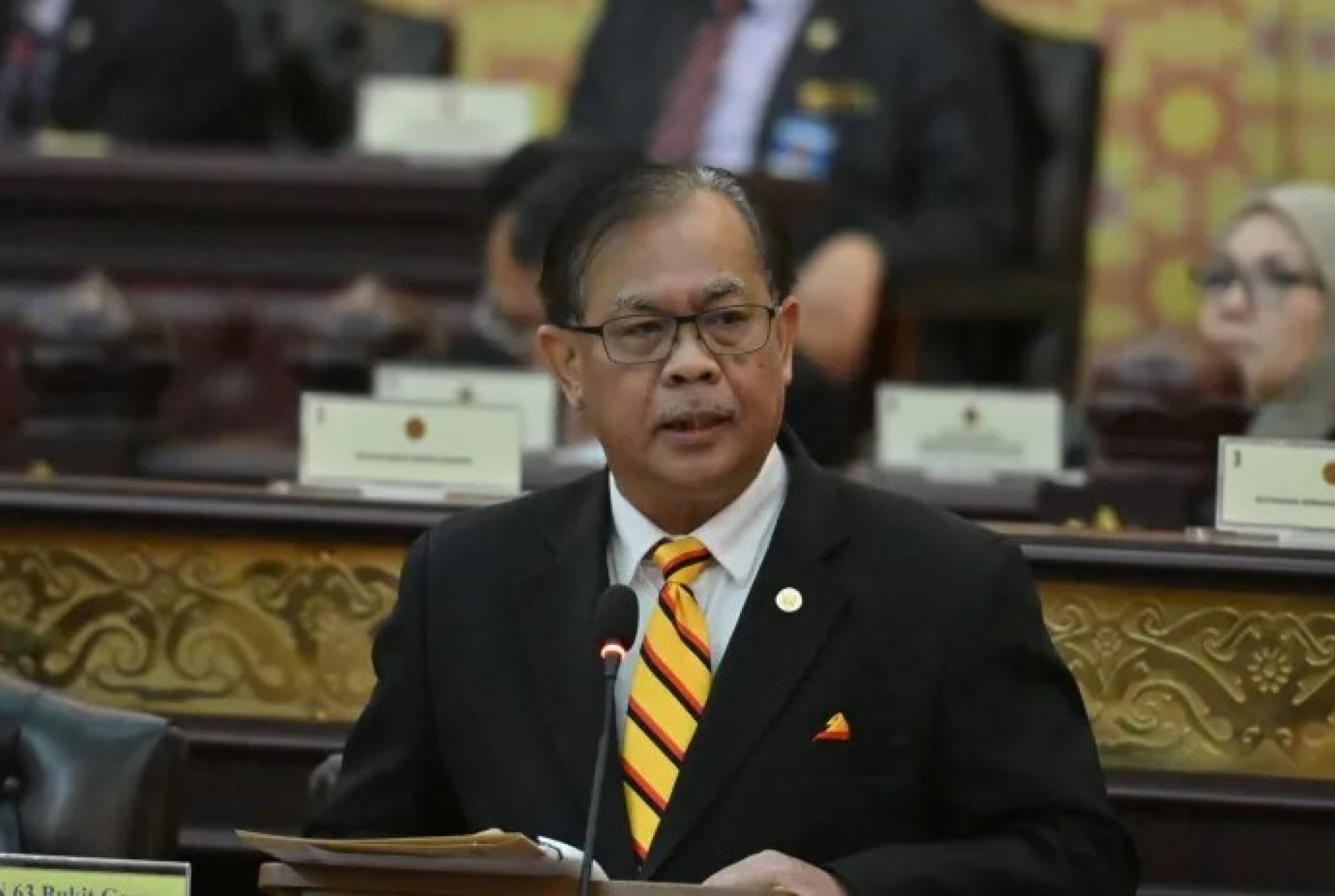 拿督杰弗逊贾米特于2025年11月28日出席砂拉越立法议会会议时摄。