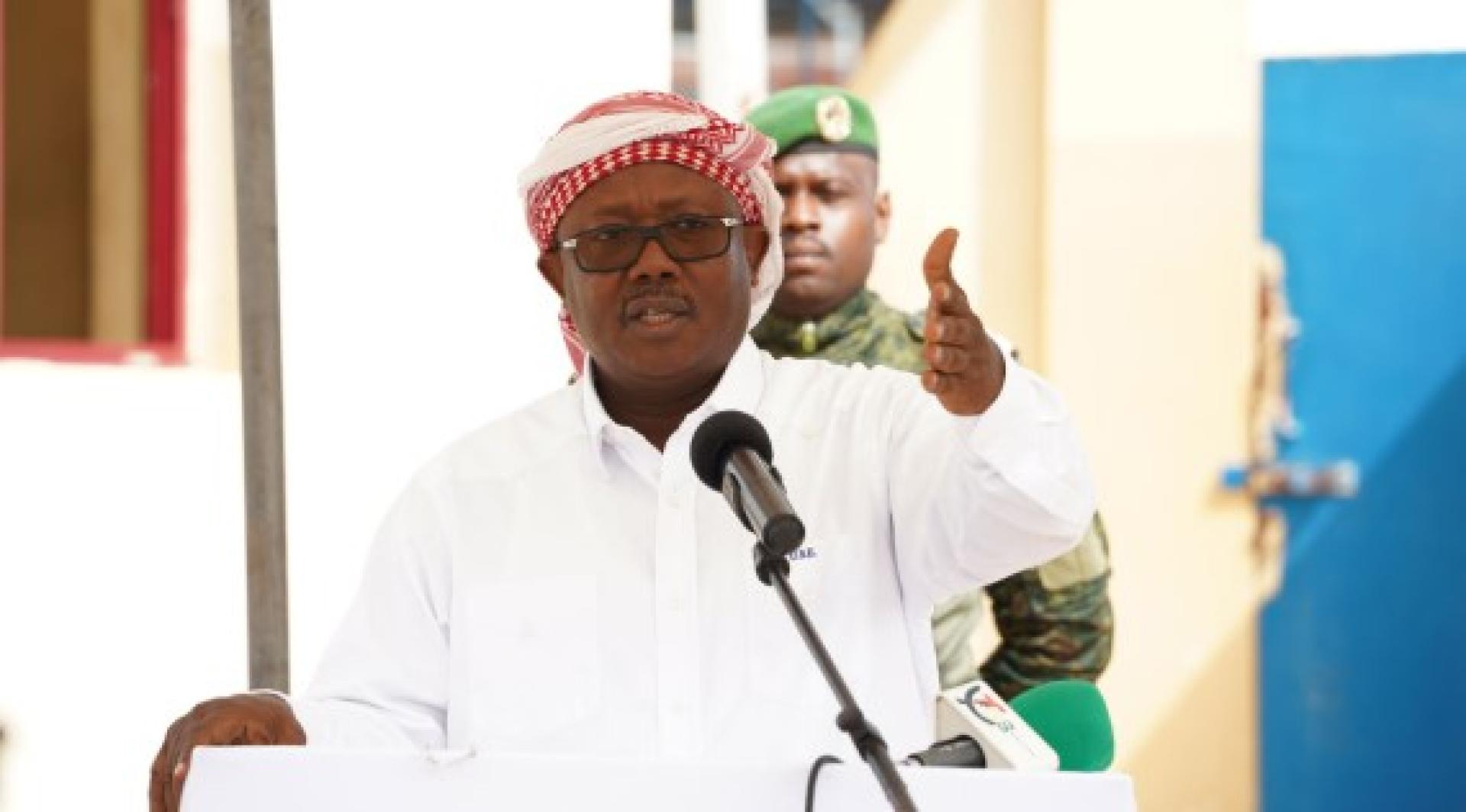 恩巴洛目前据指人在刚果共和国。