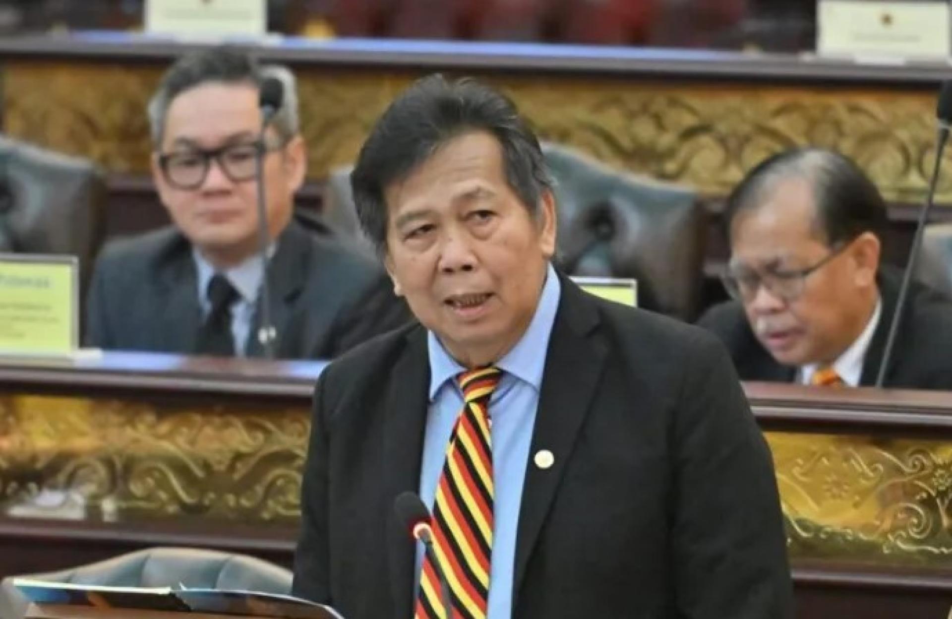 拿督马尔科姆穆森拉莫于2025年12月1日砂拉越州议会会议期间。