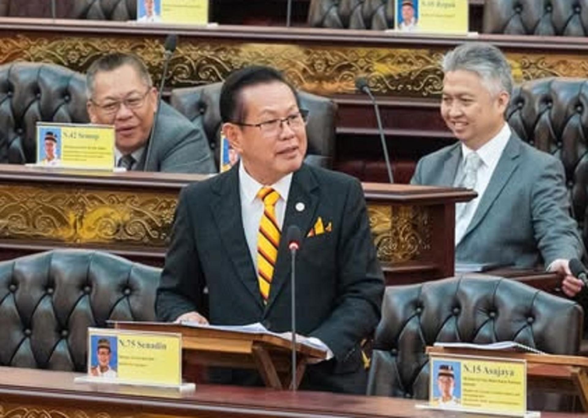 拿督斯里李景胜进行其部门总结。