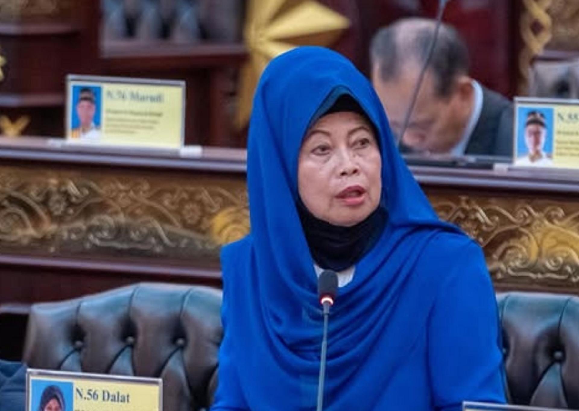 拿督斯里陈赛明在进行其部门总结时发言。