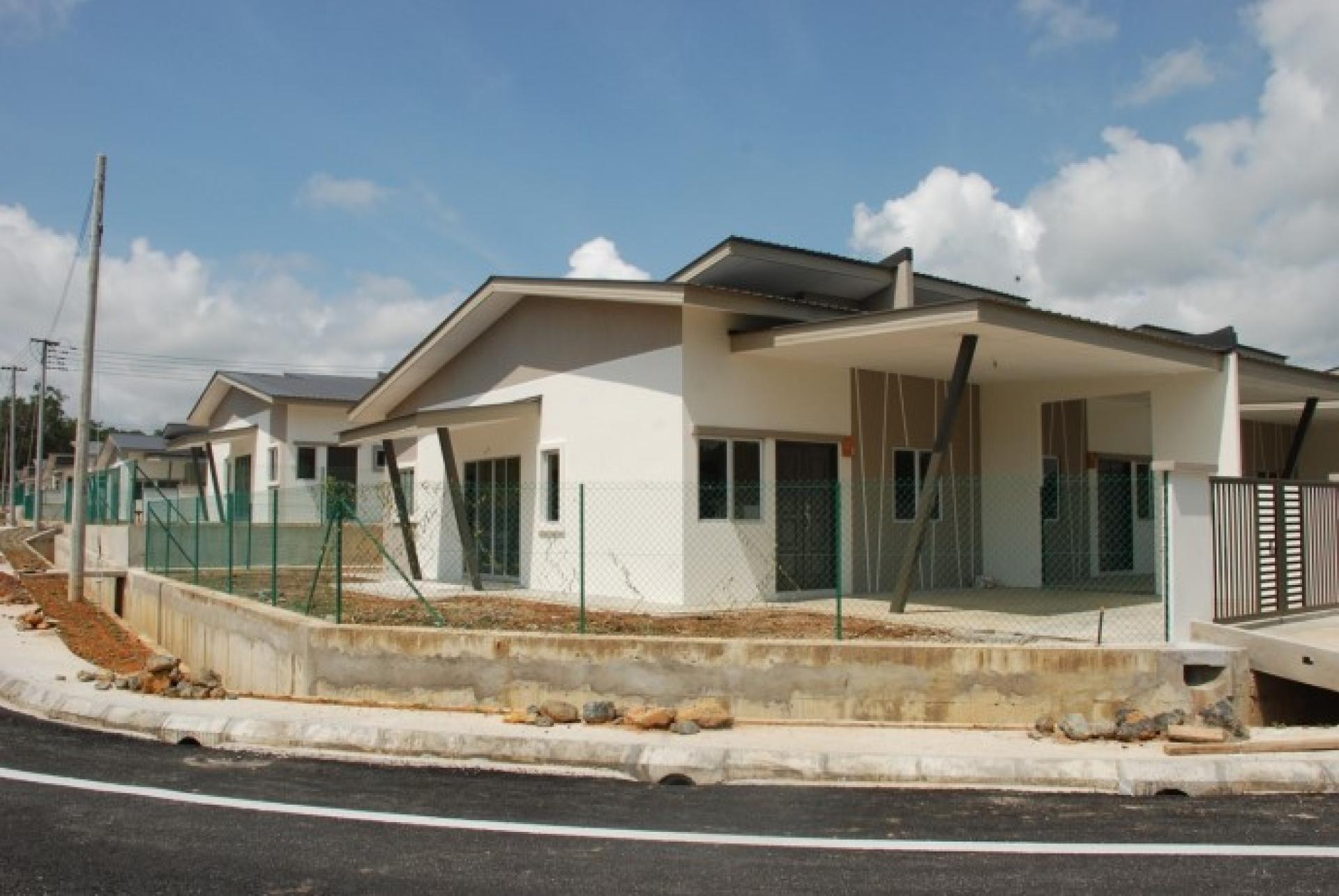 古晋Bunga Rampai的SPEKTRA住房档案照片。