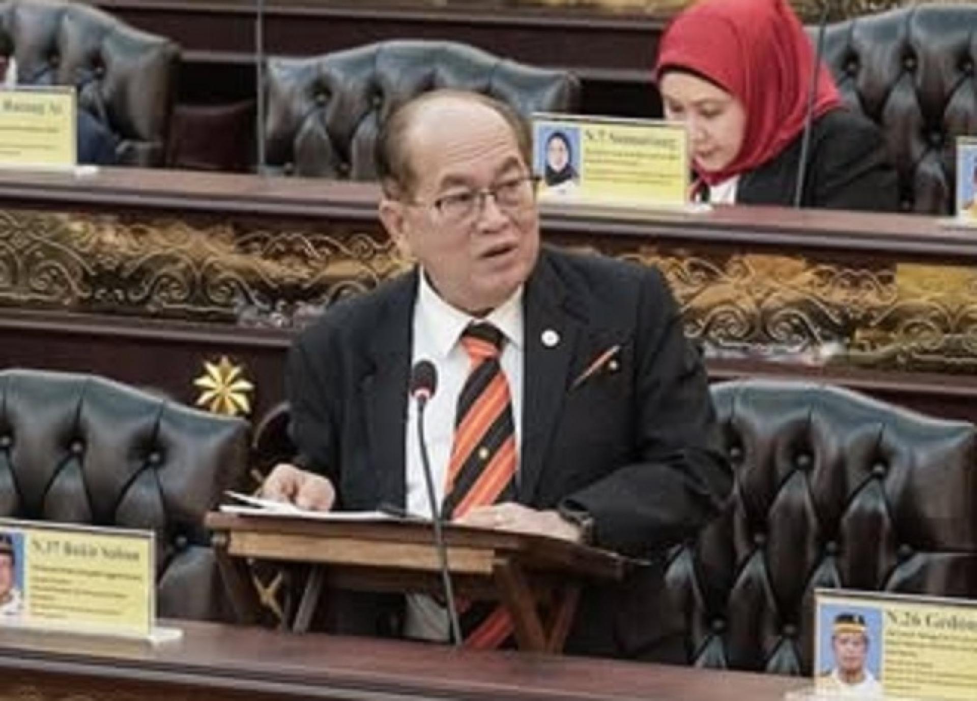 拿督阿玛道格拉斯在总结时发言。