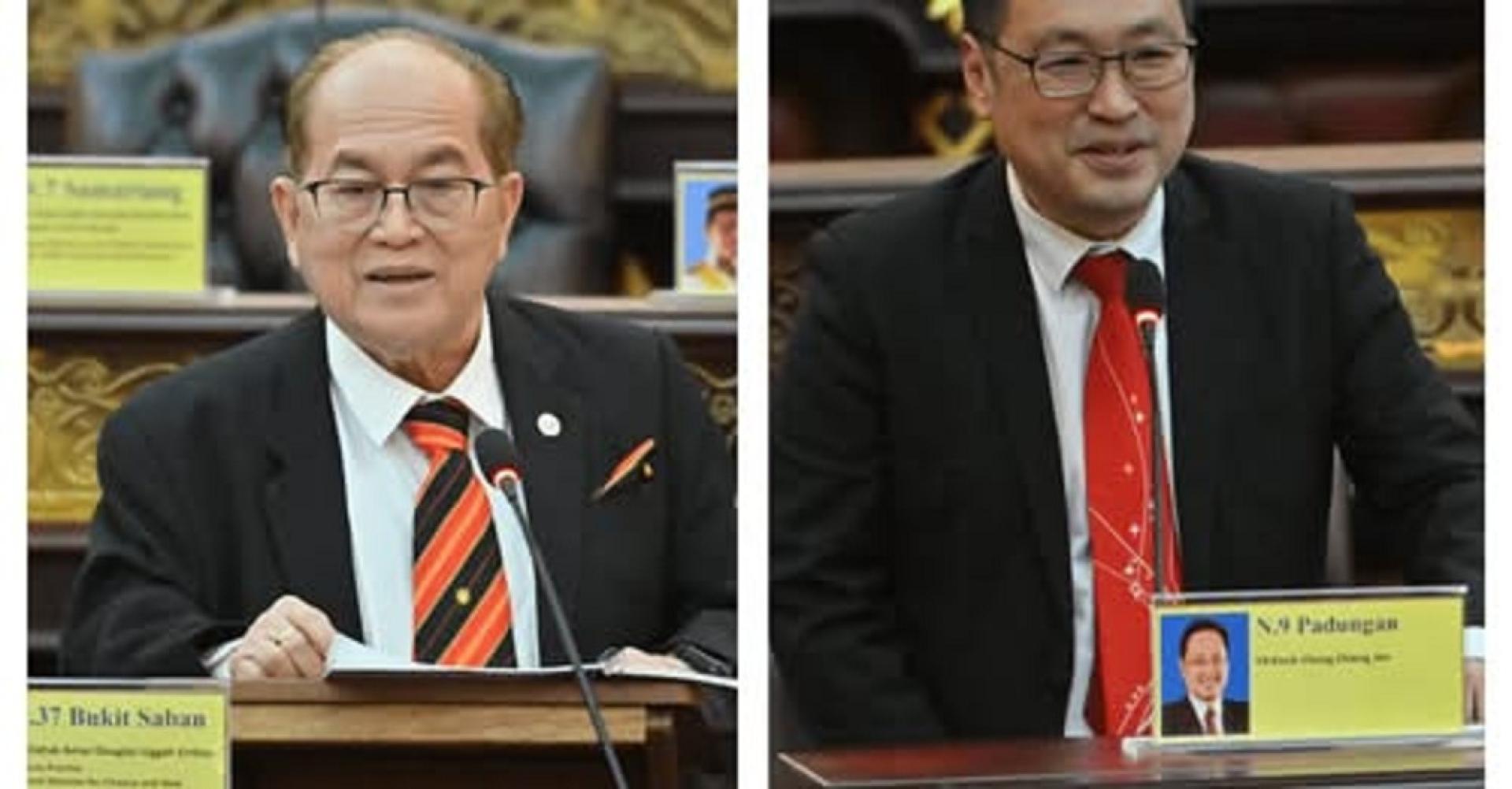 张健仁（右）对副总理道格拉斯不回应他的提问感到失望。