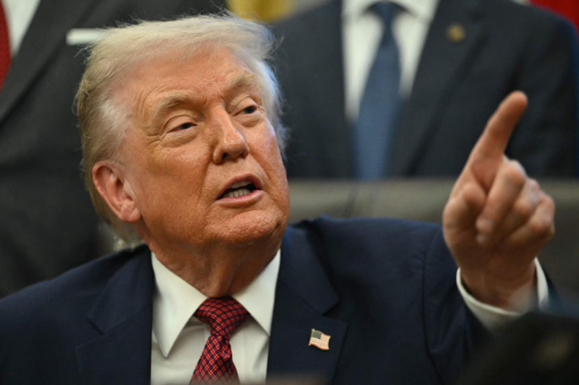 特朗普认为会谈是“不错的会晤”。