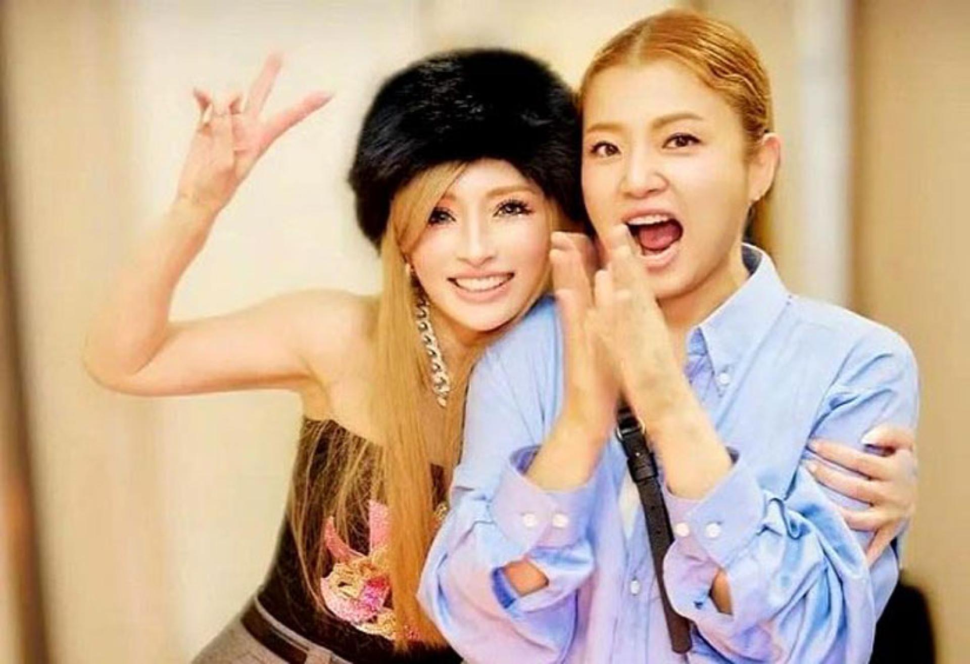 滨崎步御用美容师高桥美香代为反击。