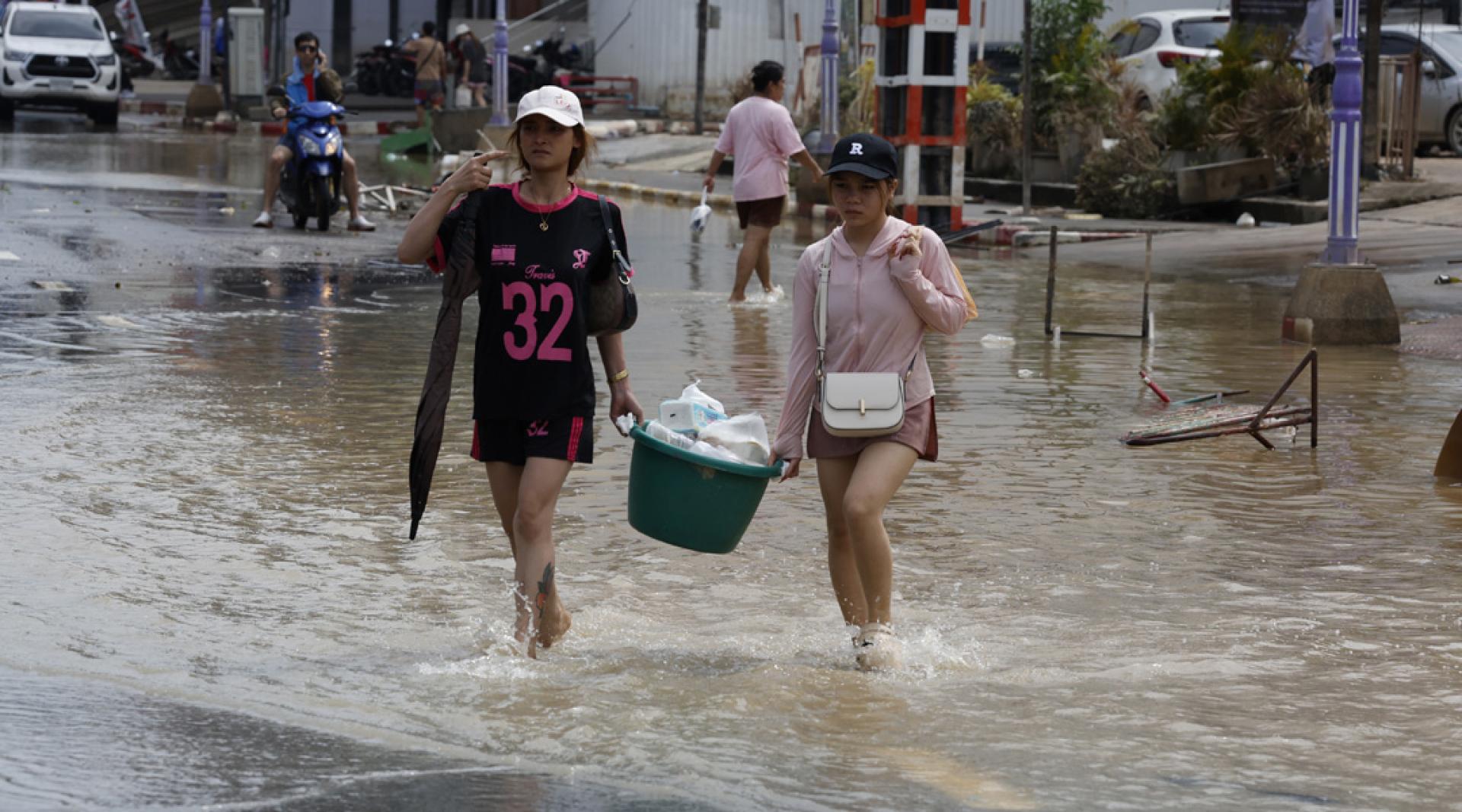 宋卡府合艾是近日水患的重灾区。图为合艾市11月27日情照。