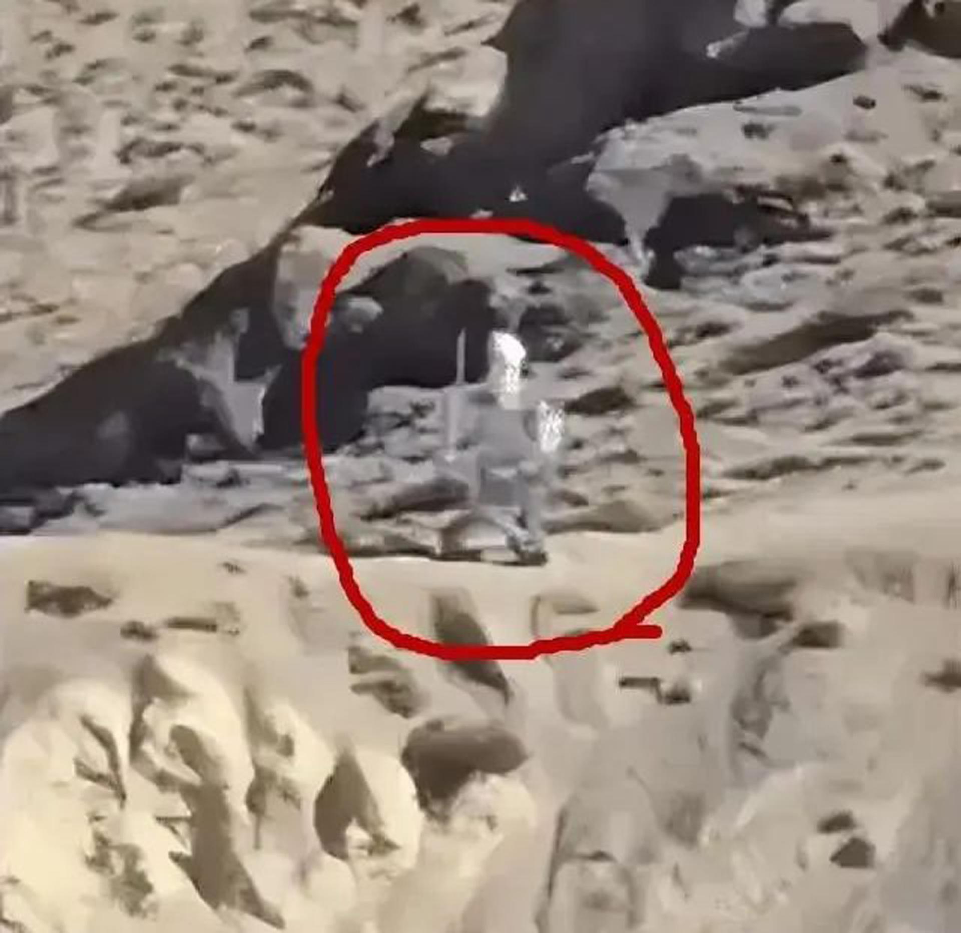 中印边境中国一侧有机械人站岗？疑印方人员拍摄视频在印度流传。