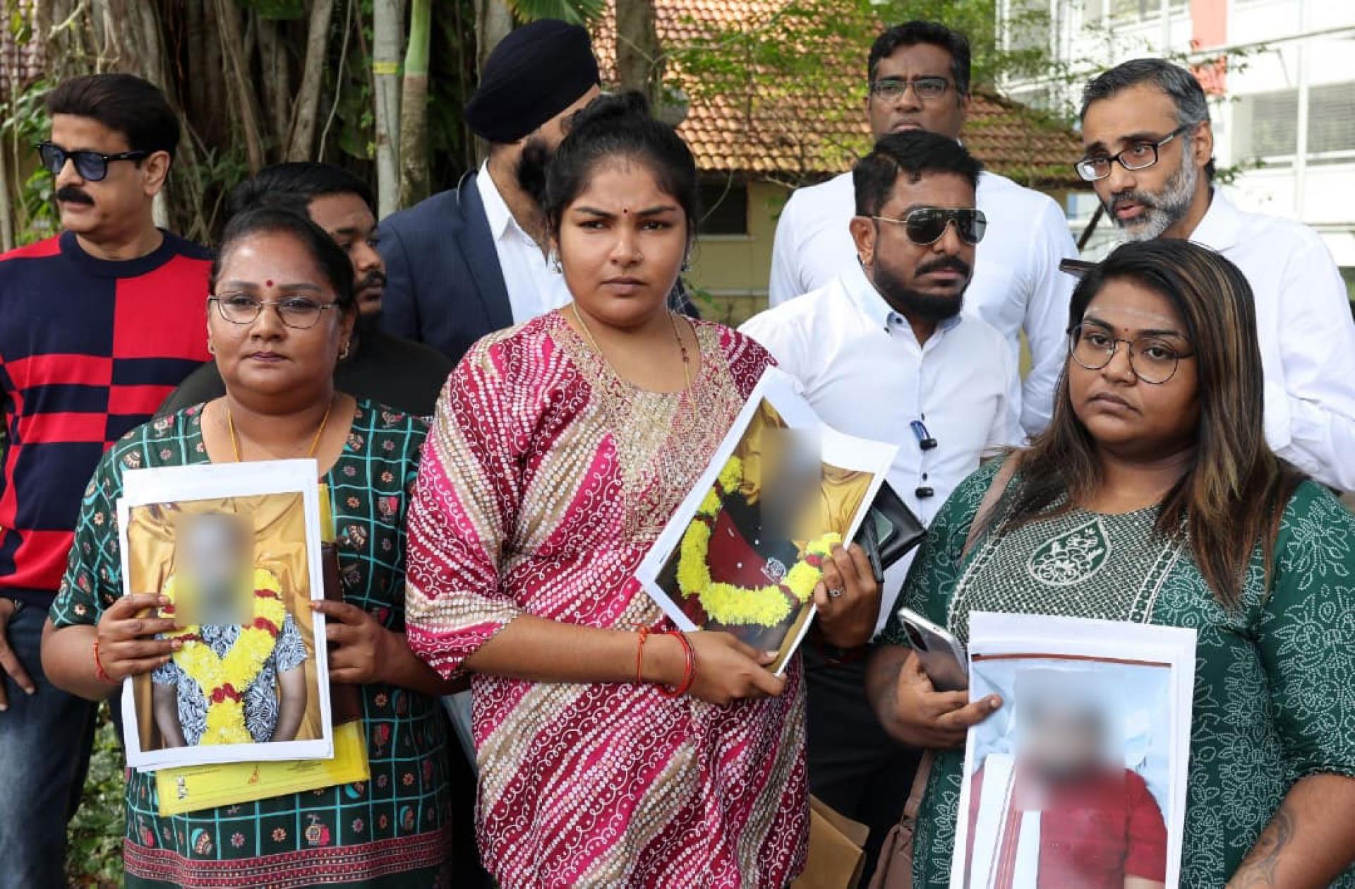 卡莱洁薇（左起）、A嘉努和贾雅希丽在律师陪同下，周六前往全国警察总部。