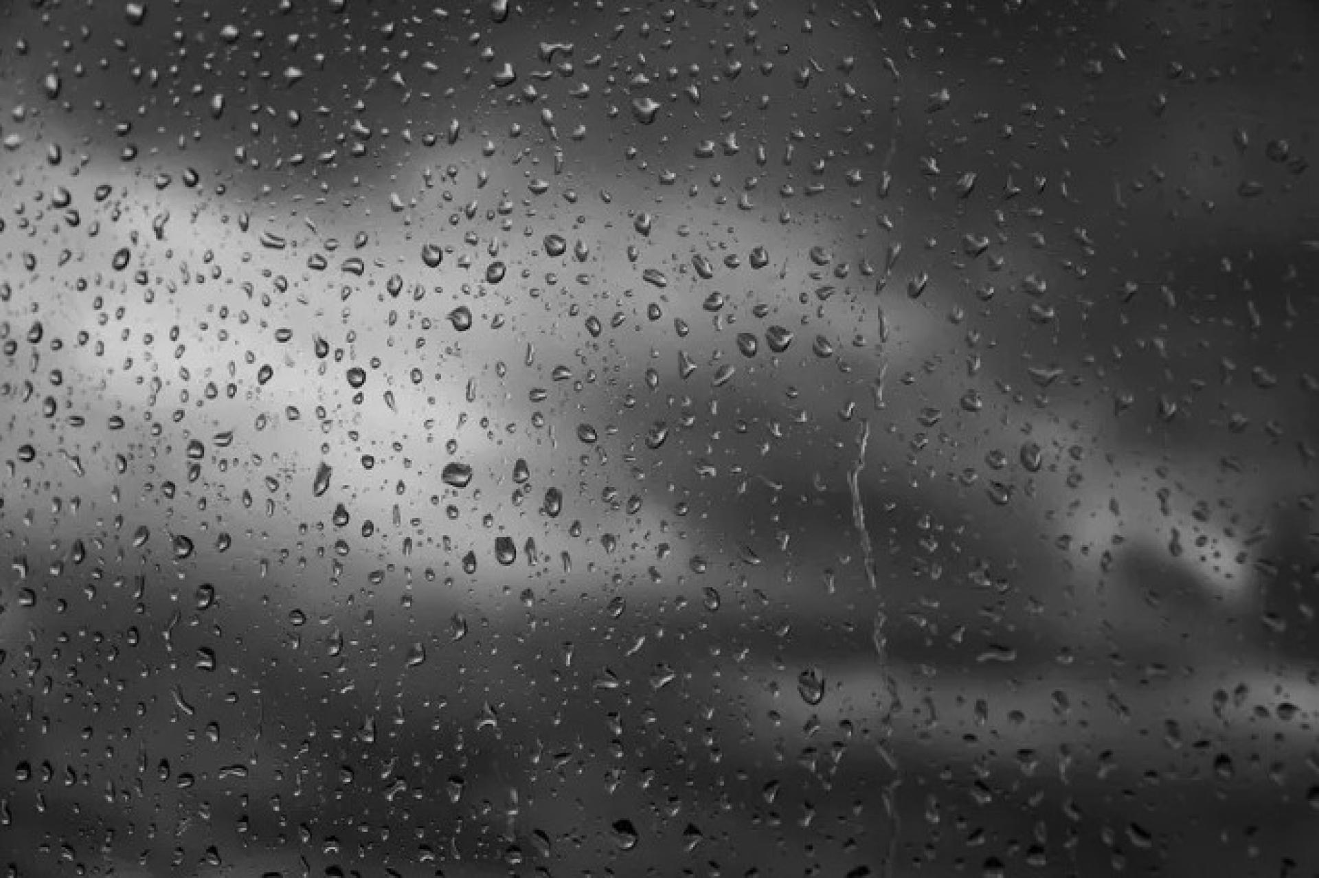 马来西亚气象局今日针对砂拉越多个地区发布持续降雨警报，预计强降雨将持续至明日（12月9日）。