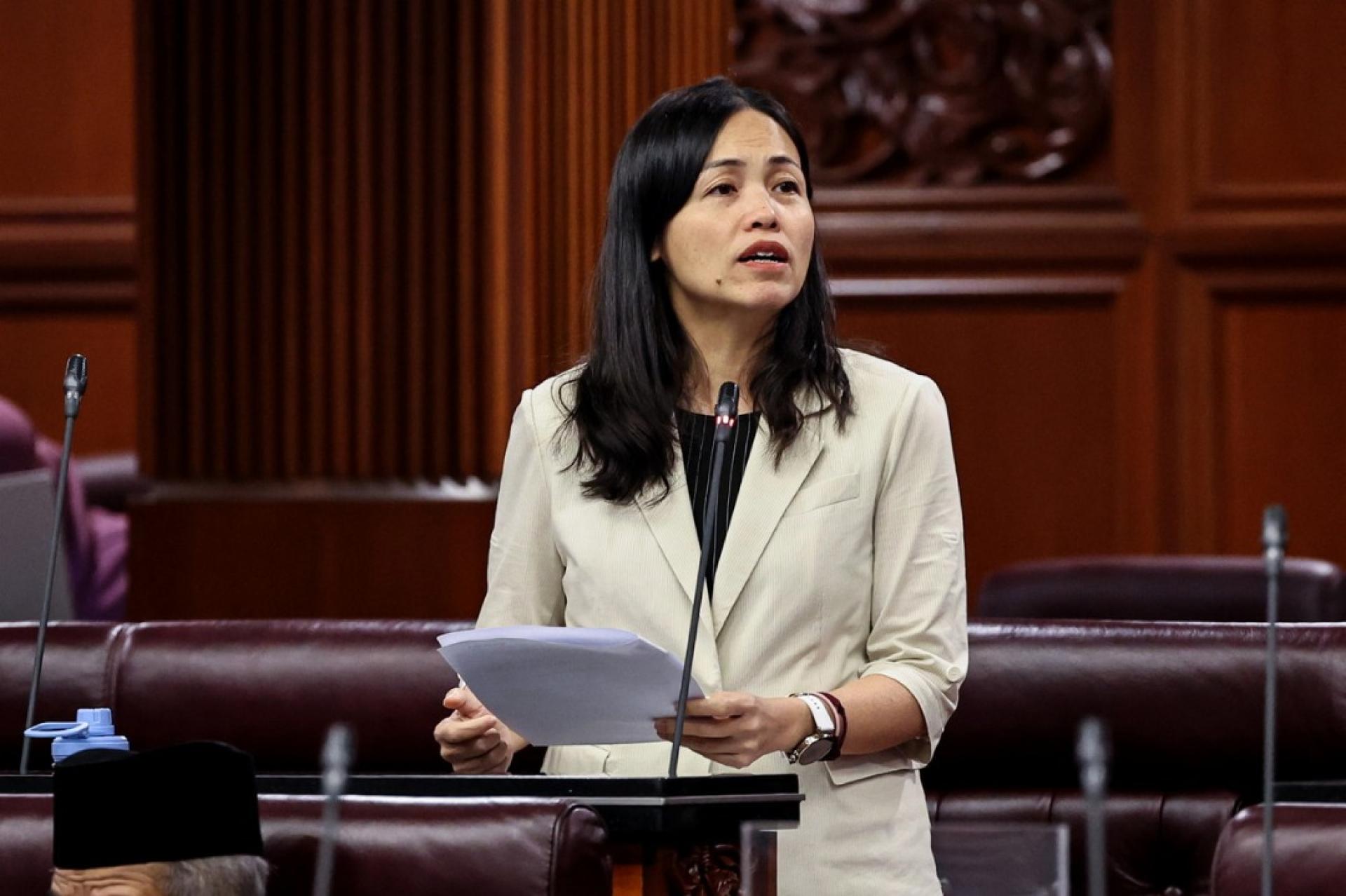 张念群：政府正深入研究儿童接触网络游戏的安全问题，并将与相关方举行交流会，旨在应对网络游戏生态系统中的儿童安全风险。