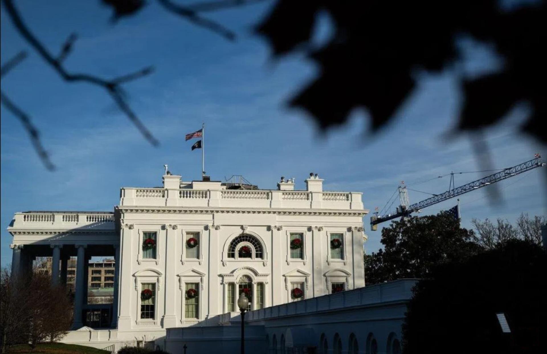 针对泰柬边境冲突，白宫发言人12月13日说，总统特朗普“将根据需要追究任何人的责任，以制止杀戮并确保持久和平”。