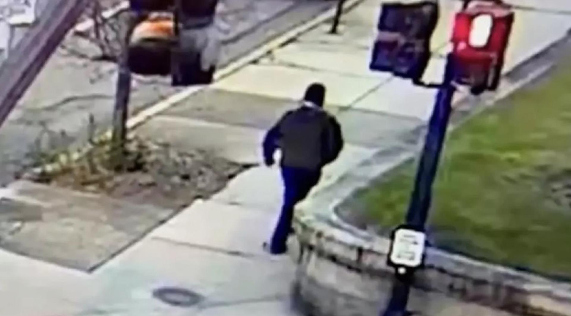 案发后，警方公开布朗大学枪击案嫌犯视频。