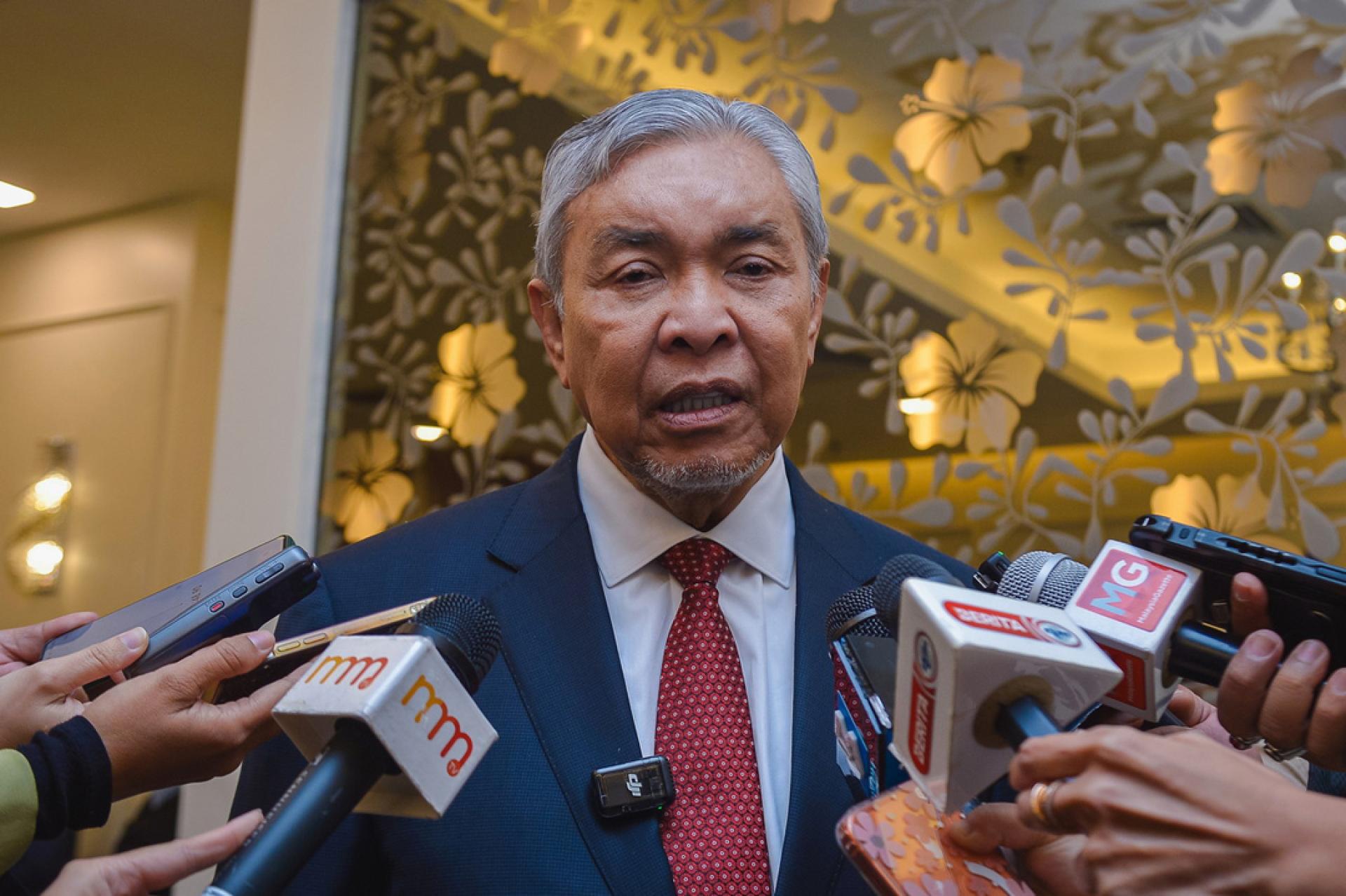 阿末扎希：杨巧双与罗思辉被任命为首相署（联邦直辖区）的正副部长，不会削弱直辖区的马来人议程。