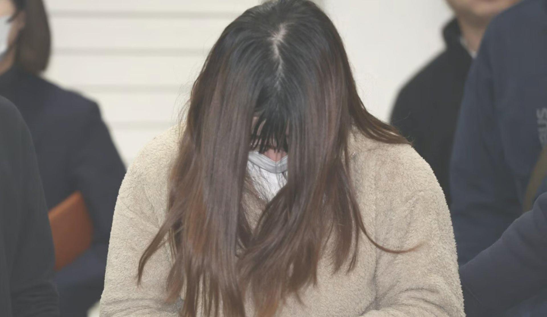 疑犯小野洋平的妻子小野晴香。