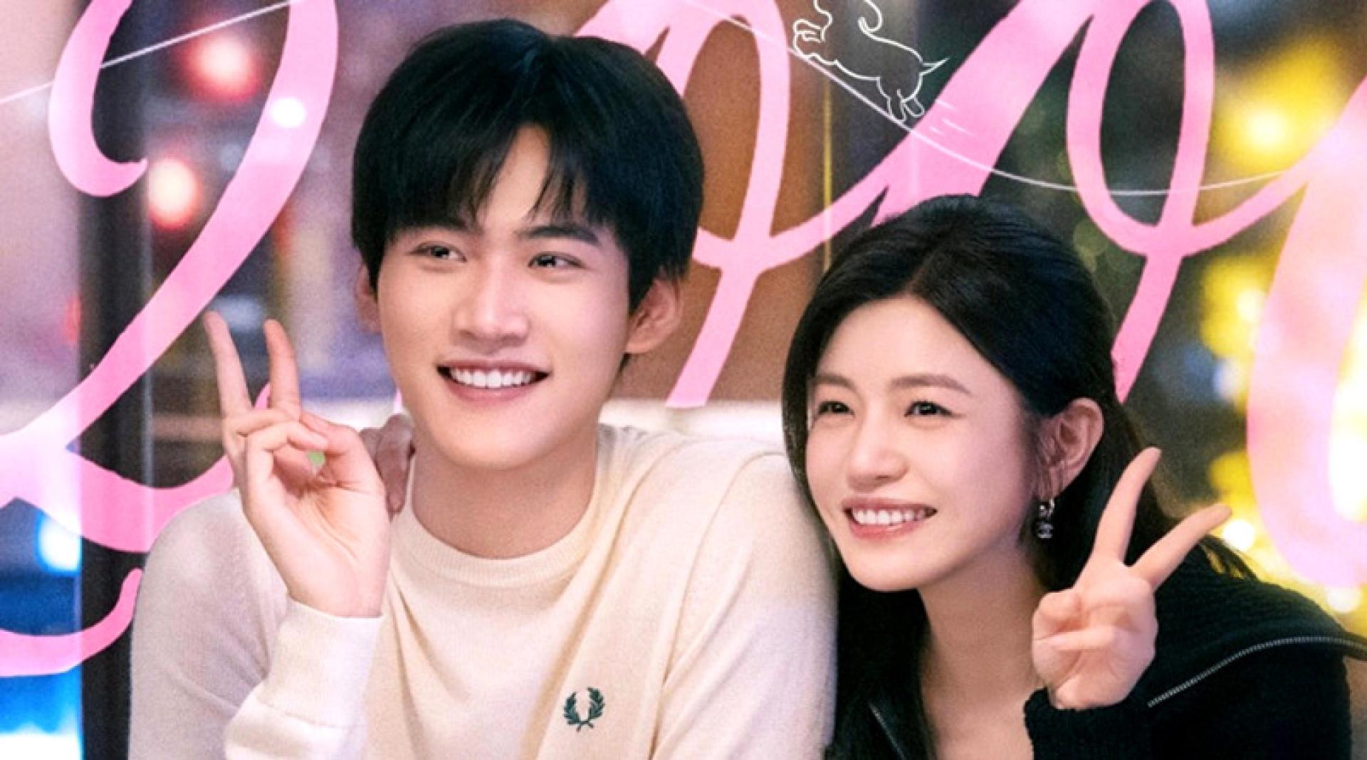 陈妍希（右）、周柯宇在新剧《狙击蝴蝶》里狂吻不停，甜度爆表。